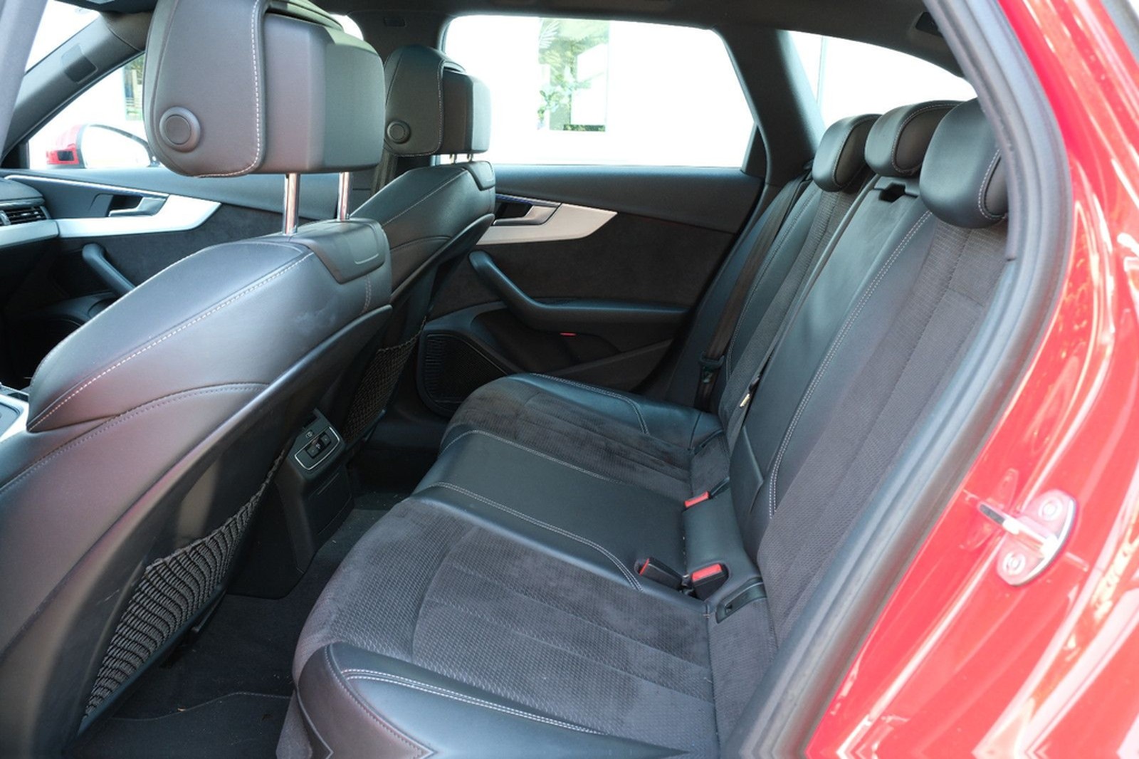 Audi A4 2.0 TFSI Avant S tr. quattro "S-Line"MATRIX" foto 18