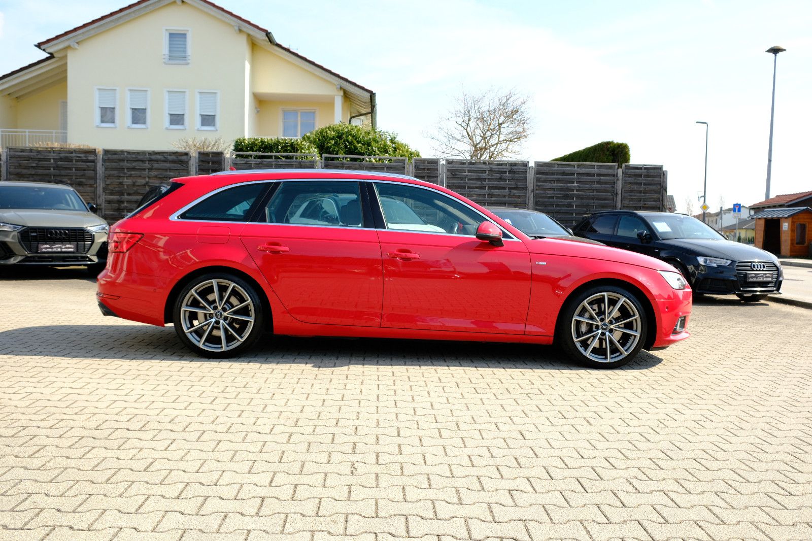 Audi A4 2.0 TFSI Avant S tr. quattro "S-Line"MATRIX" foto 10