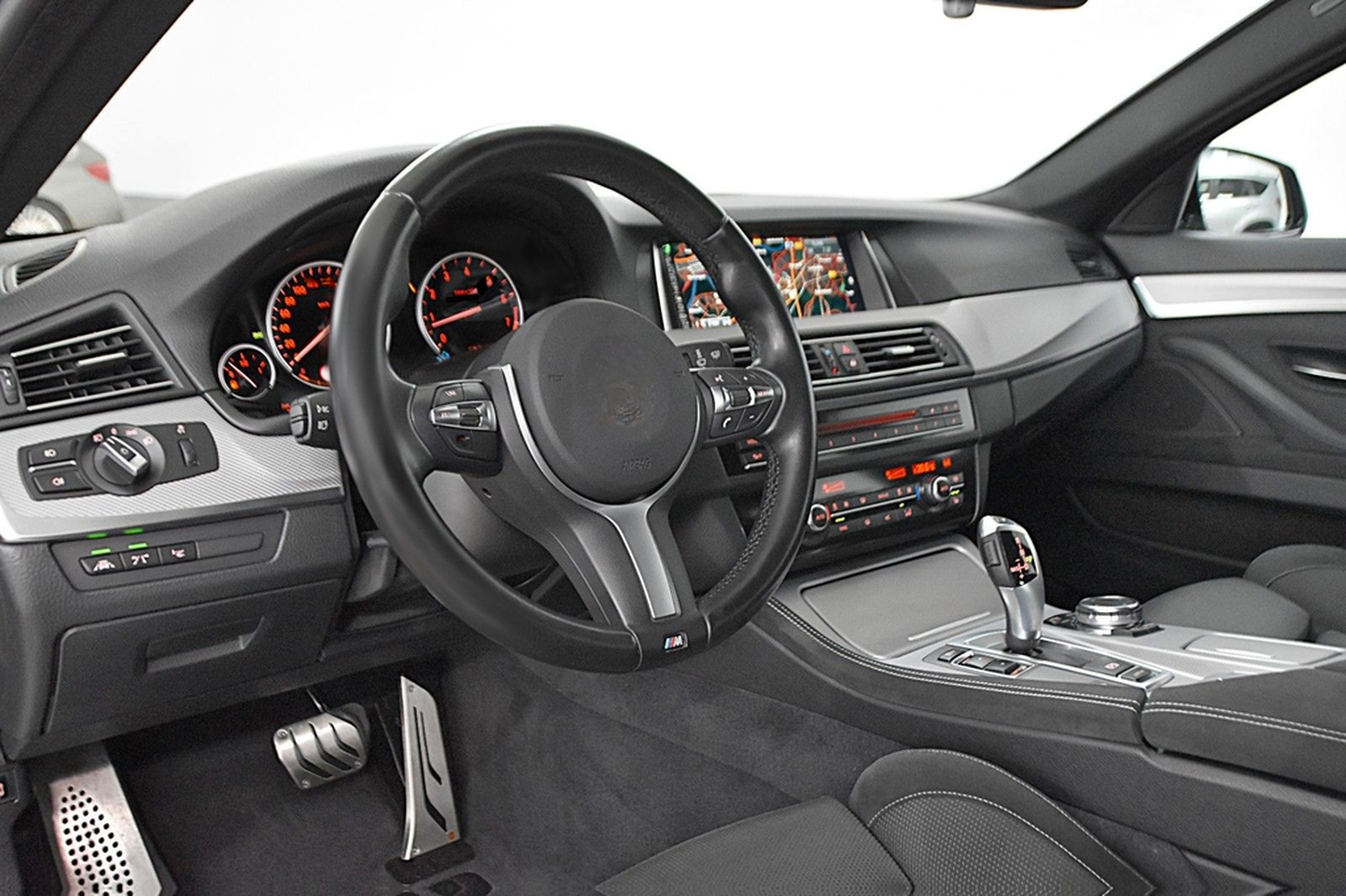 BMW 528i TOURING M-SPORTPAKET*AUS 2 HAND* foto 2