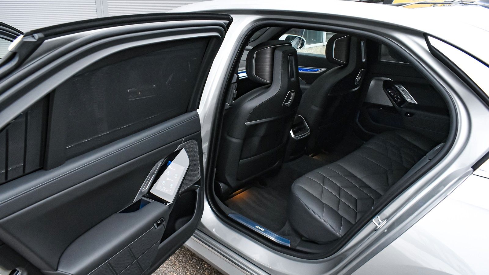 BMW 740d xDrive Pure Excellence Mild Hybrid Sportaut foto 9