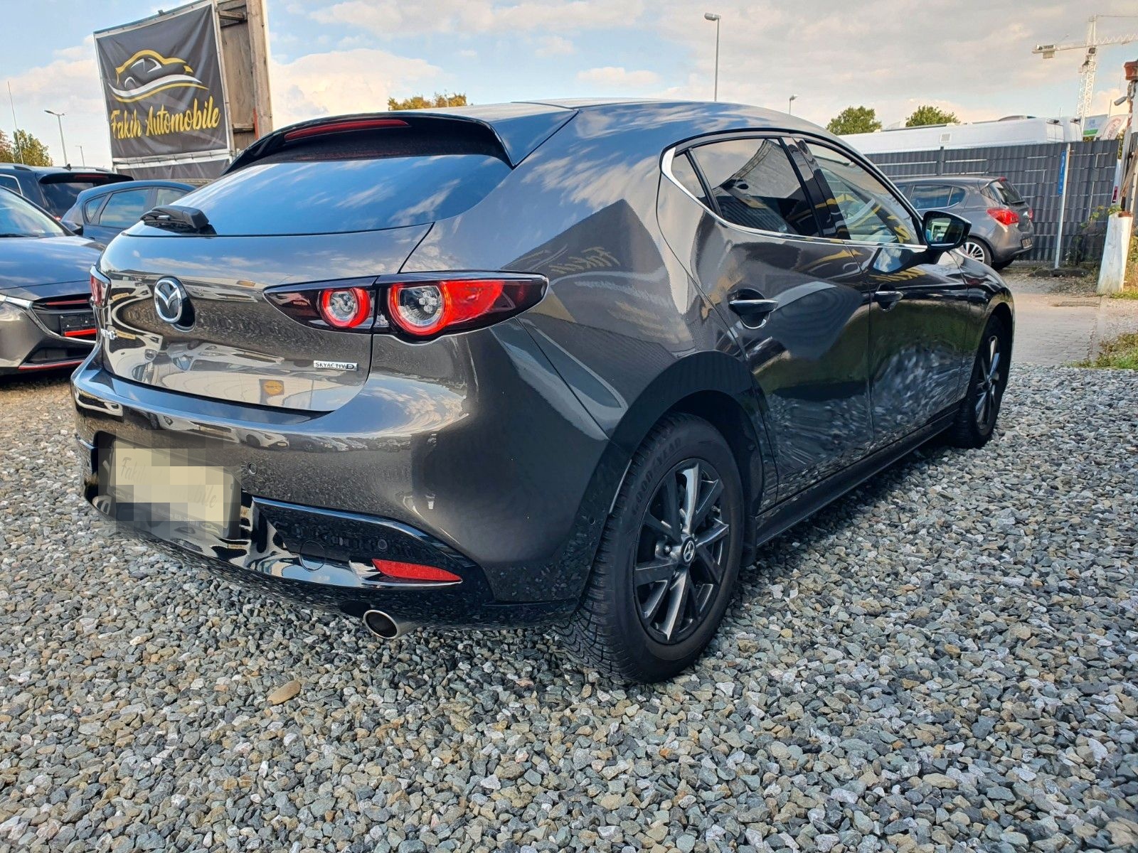 Mazda 3Lim.5trg.Selection.AUTOMATIK.LEDER.NAVI.8fachB. foto 4