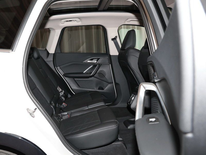 BMW X1 xDrive23d xLine Adp.LED DrivAss+ 360° HUD foto 12