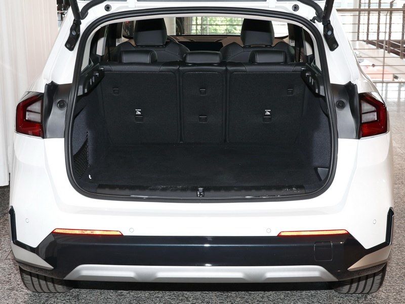 BMW X1 xDrive23d xLine Adp.LED DrivAss+ 360° HUD foto 13