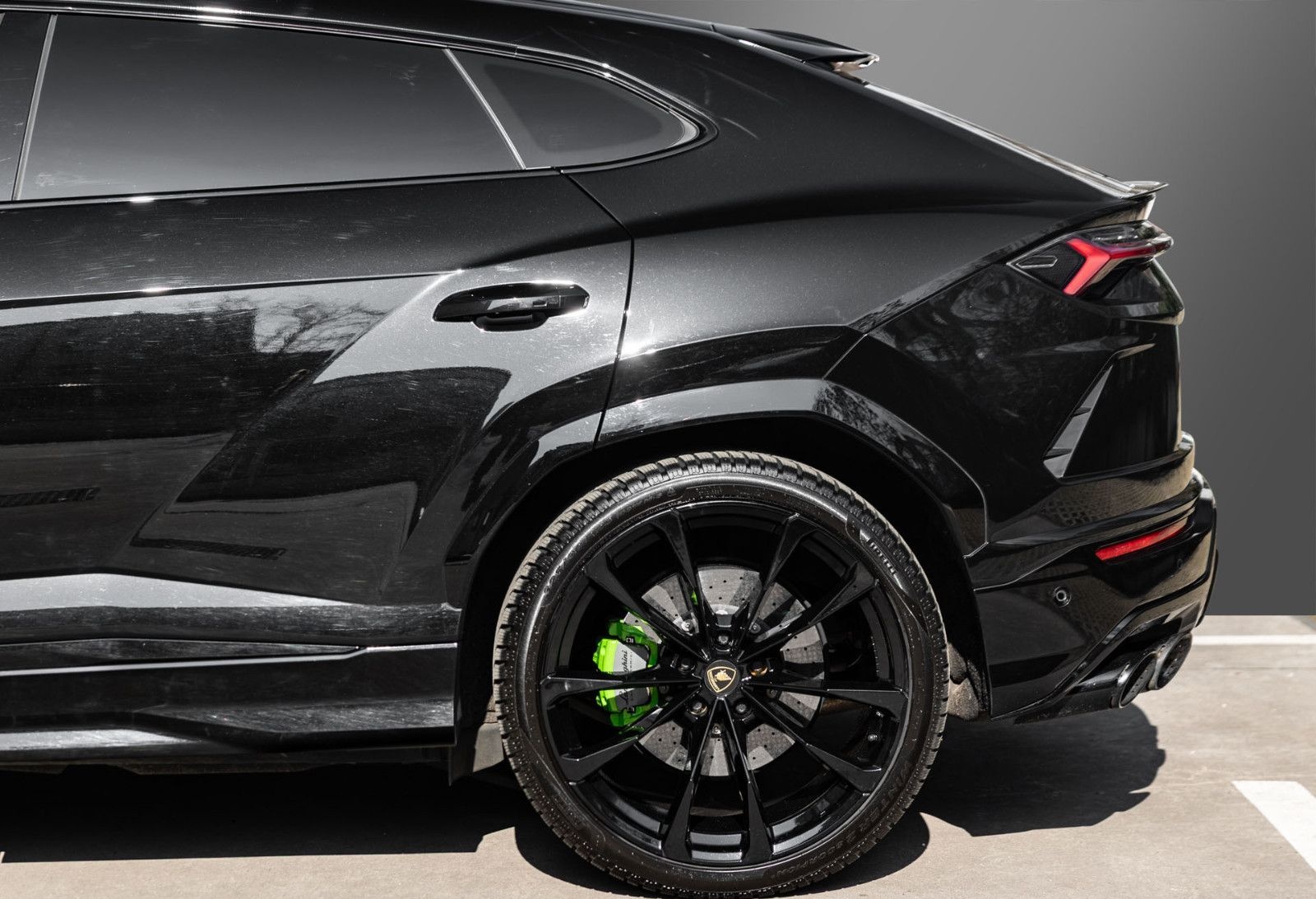Lamborghini Urus *B&O*Massage*Pano*ALL Black*Garantie foto 12