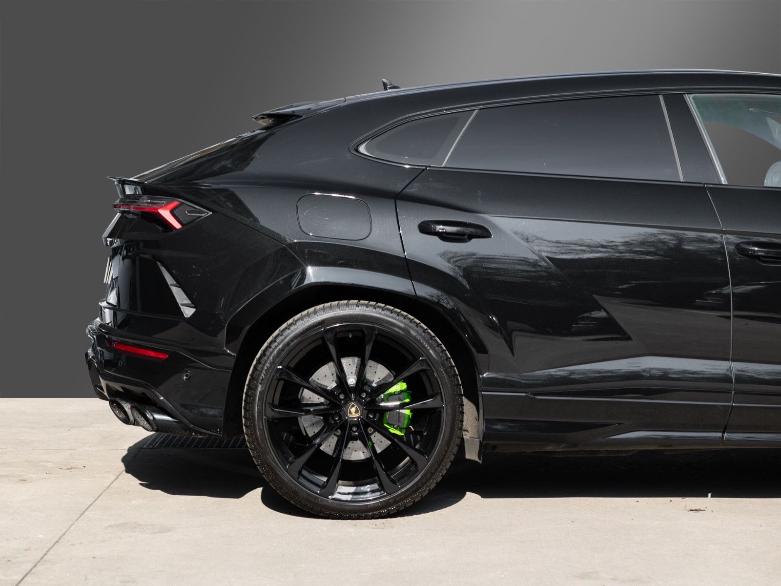 Lamborghini Urus *B&O*Massage*Pano*ALL Black*Garantie foto 16