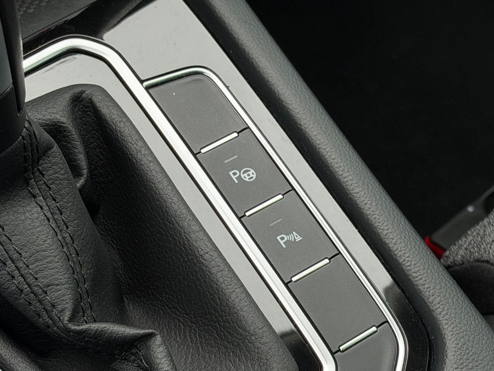 Volkswagen Passat 2.0 TDI DSG Variant Business/LED/AHK/1.H foto 17