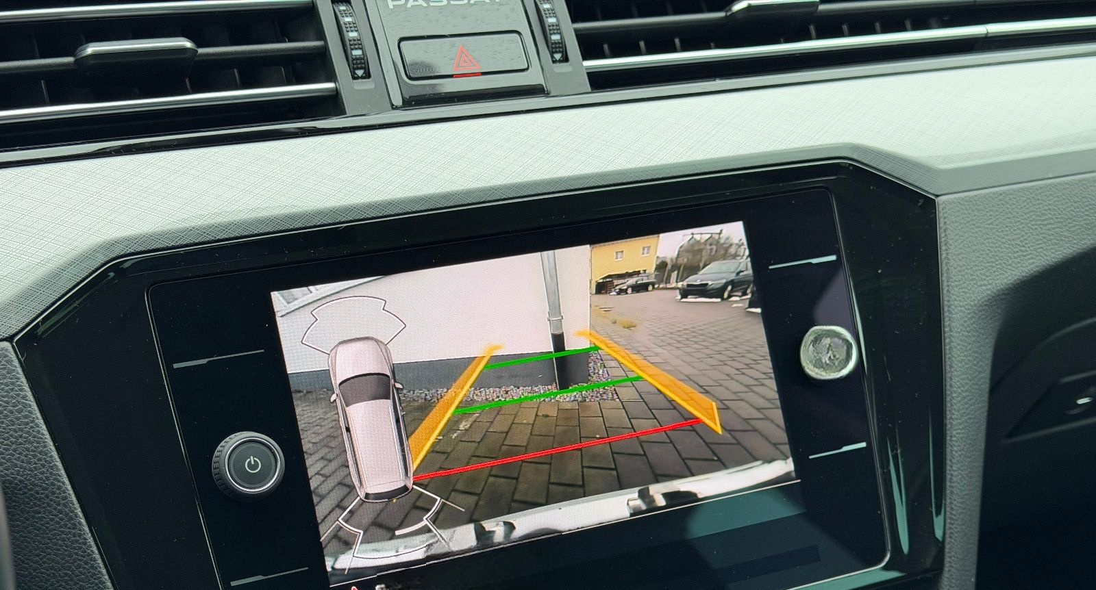 Volkswagen Passat 2.0 TDI DSG Variant Business/LED/AHK/1.H foto 18