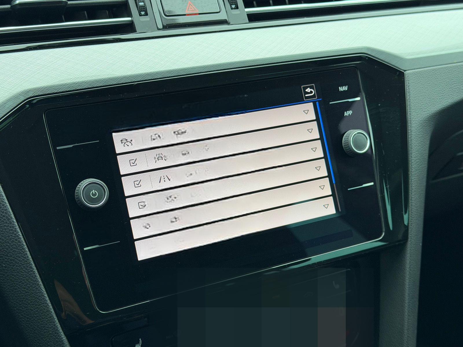 Volkswagen Passat 2.0 TDI DSG Variant Business/LED/AHK/1.H foto 19