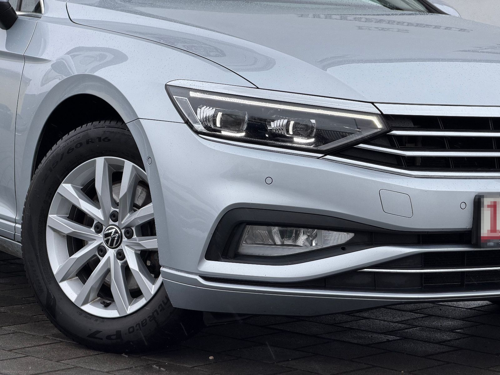 Volkswagen Passat 2.0 TDI DSG Variant Business/LED/AHK/1.H foto 3