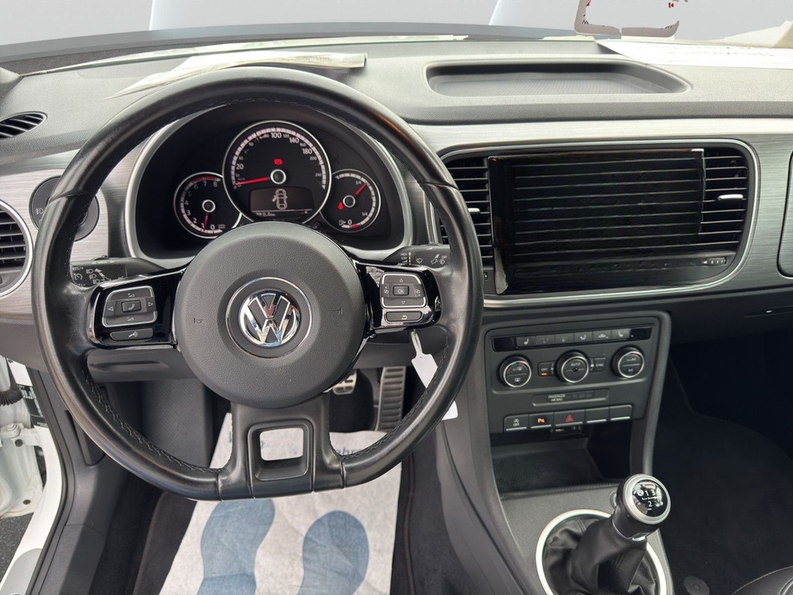 Volkswagen Beetle 1.2 TSI BMT ALLSTAR + Cabriolet, 1.Hand foto 15