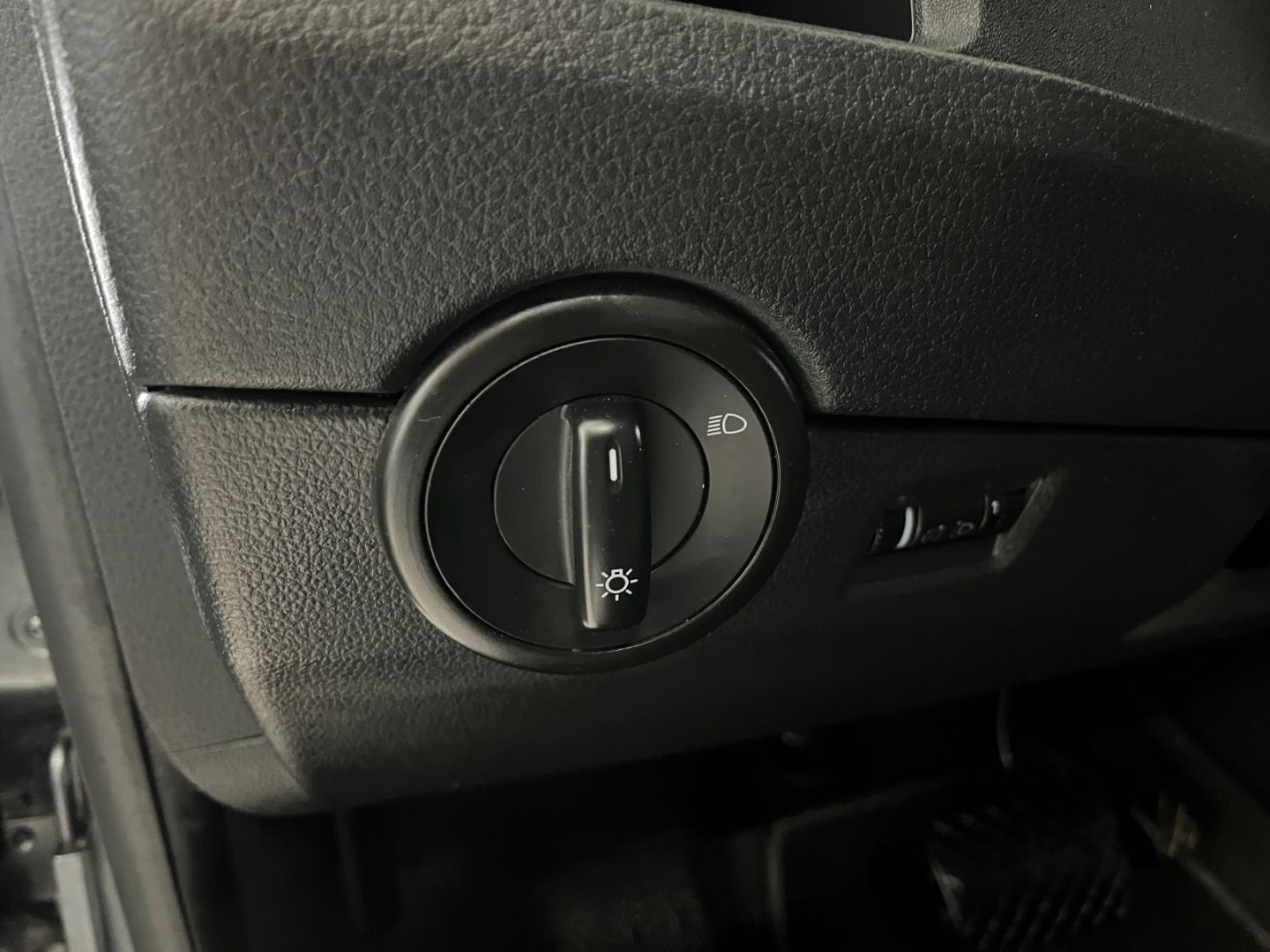 Volkswagen T6 Caravelle Bus lang Klimaautom AHK foto 11