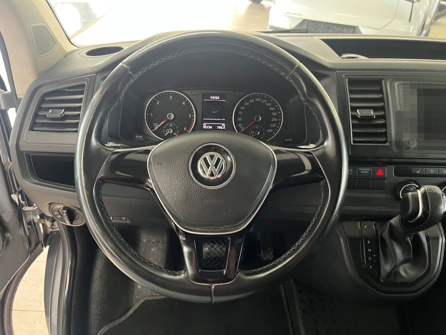 Volkswagen T6 Caravelle Bus lang Klimaautom AHK foto 15