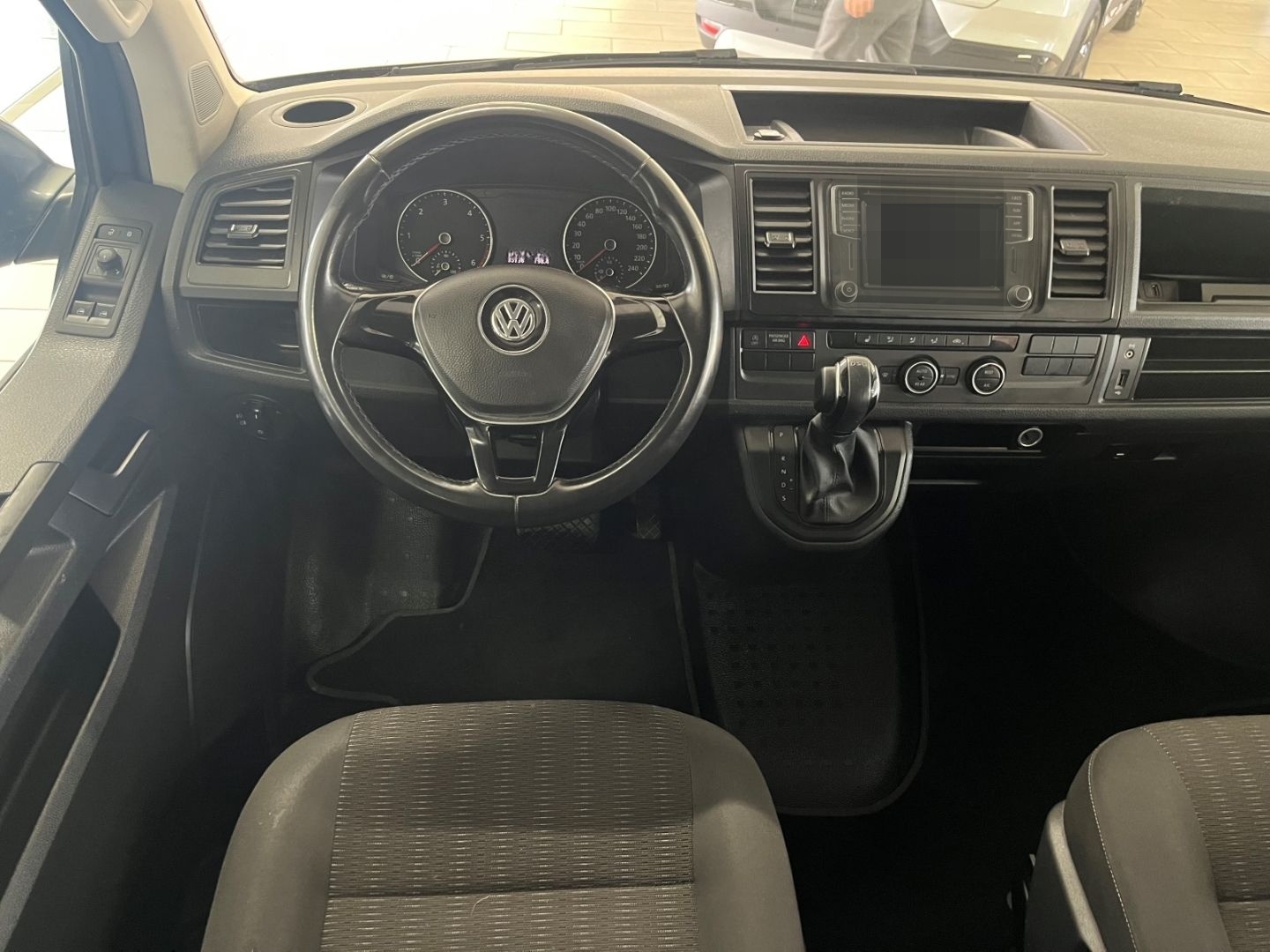 Volkswagen T6 Caravelle Bus lang Klimaautom AHK foto 17