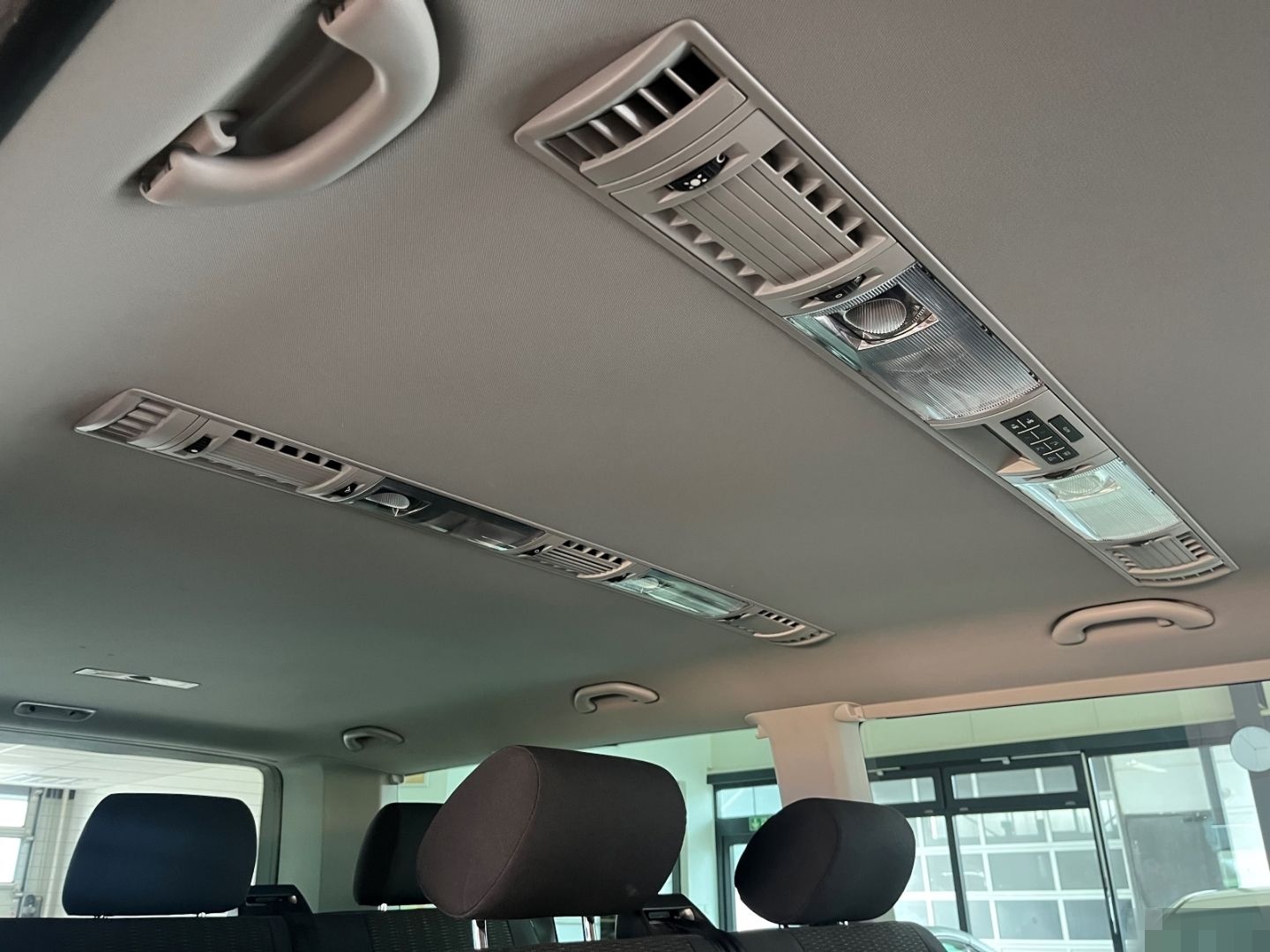 Volkswagen T6 Caravelle Bus lang Klimaautom AHK foto 19