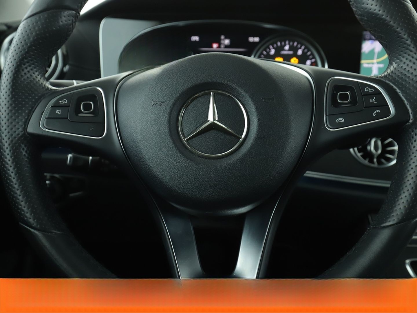 Mercedes-Benz E 200 Avantgarde Aut.*NAVI*CAM*PDC* foto 19