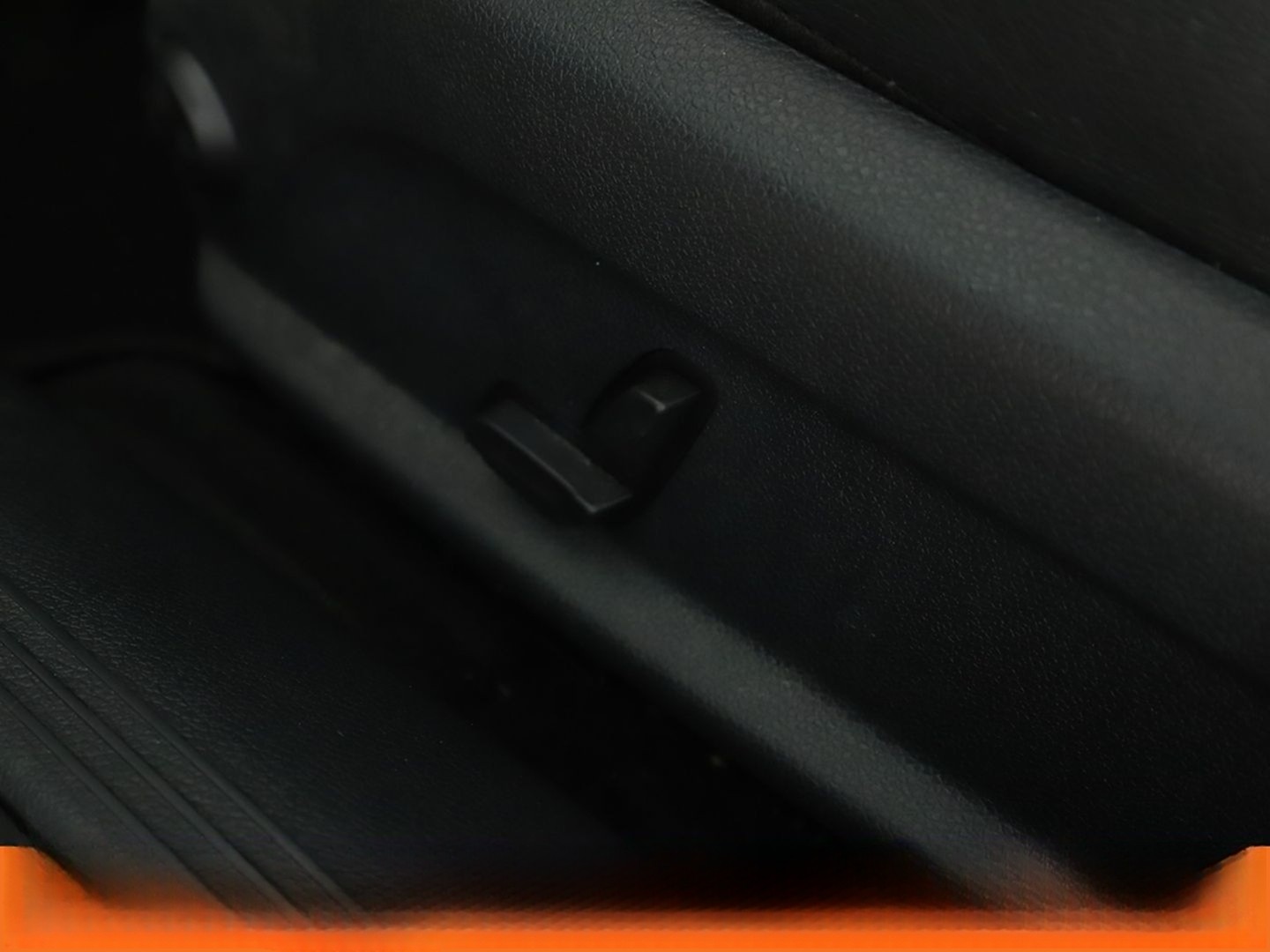 Mercedes-Benz E 200 Avantgarde Aut.*NAVI*CAM*PDC* foto 30