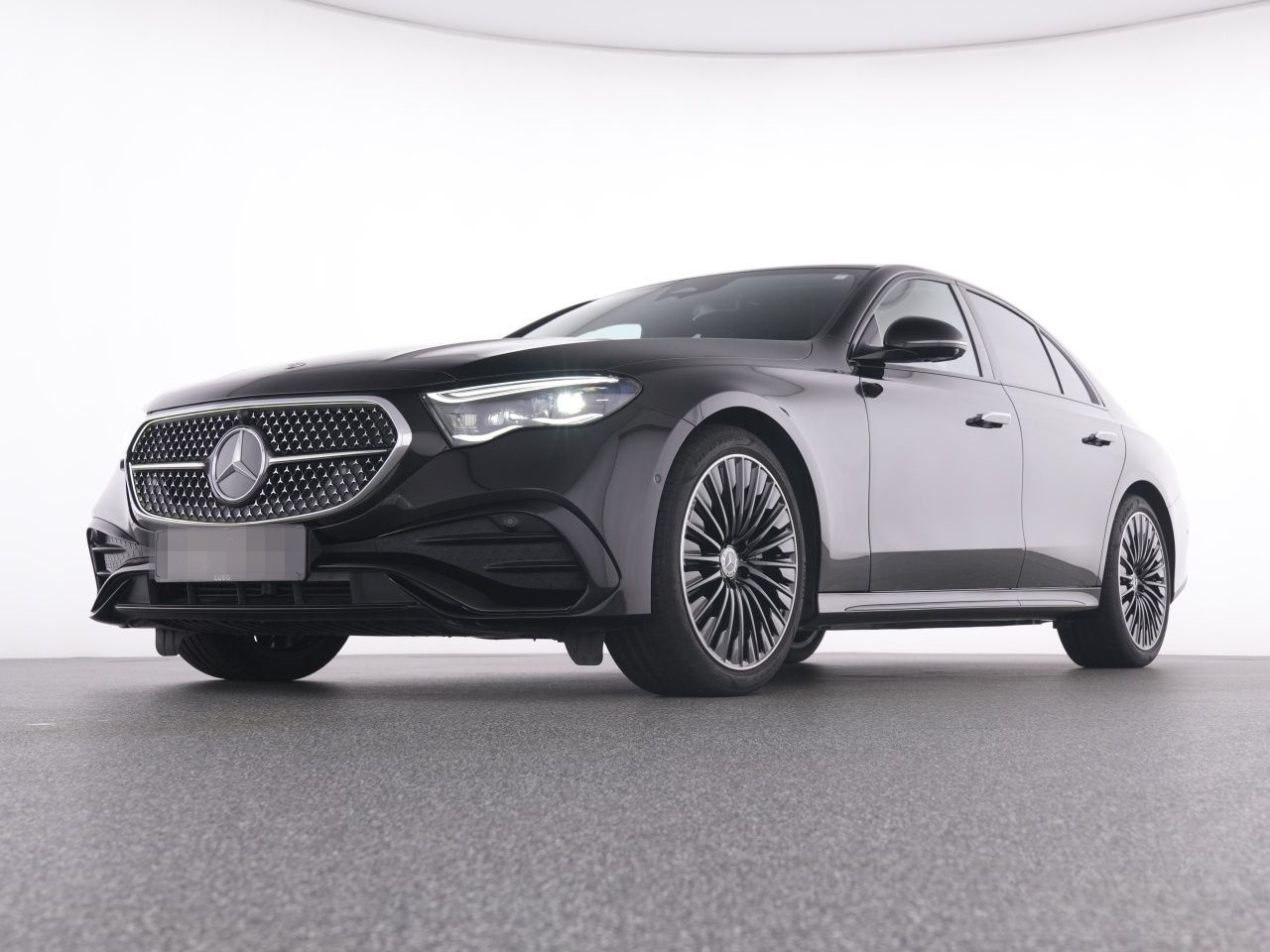 Mercedes-Benz E 220 d AMG+MBUX+DLight+AHK+Night+KeylGo+Mem+20' foto 7