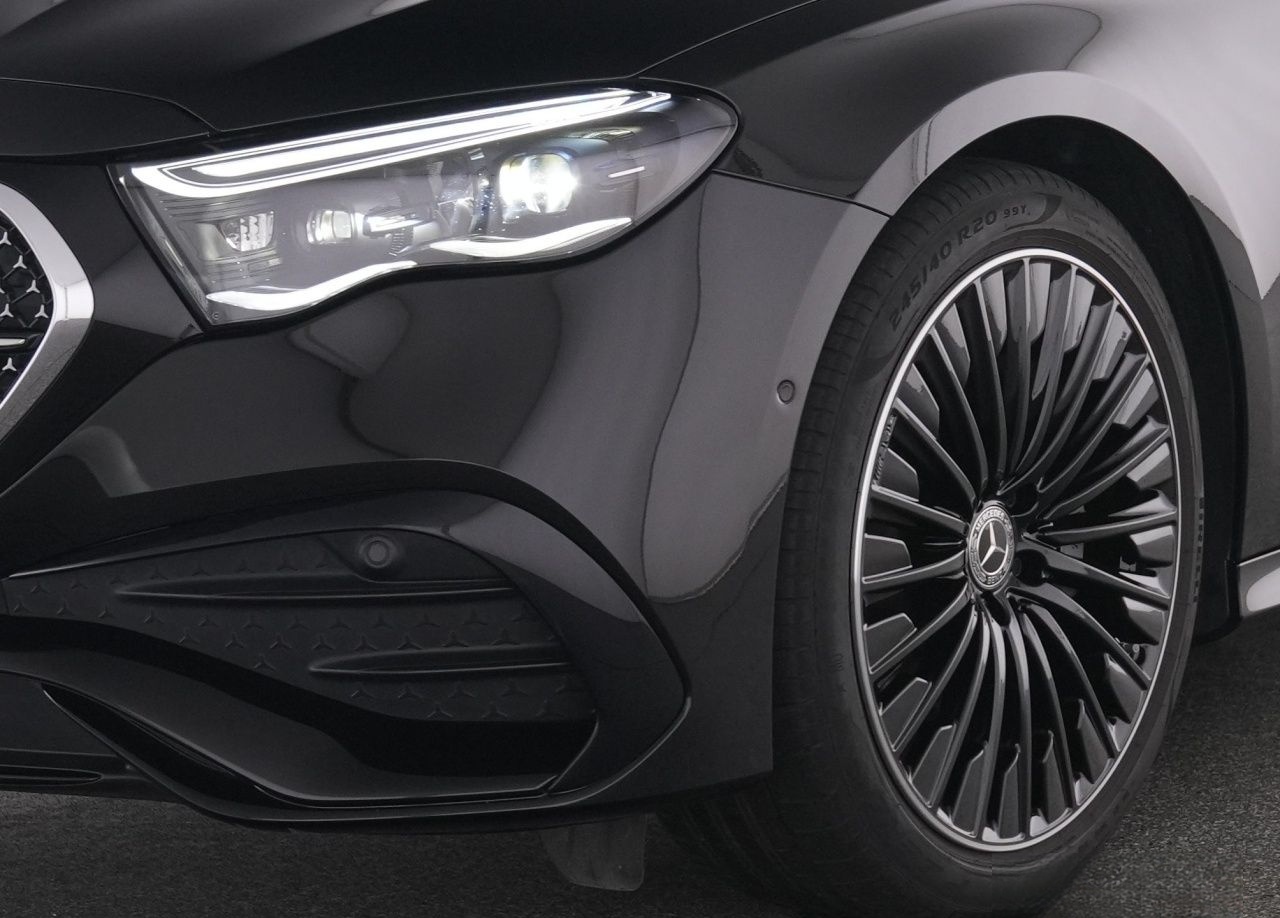 Mercedes-Benz E 220 d AMG+MBUX+DLight+AHK+Night+KeylGo+Mem+20' foto 9