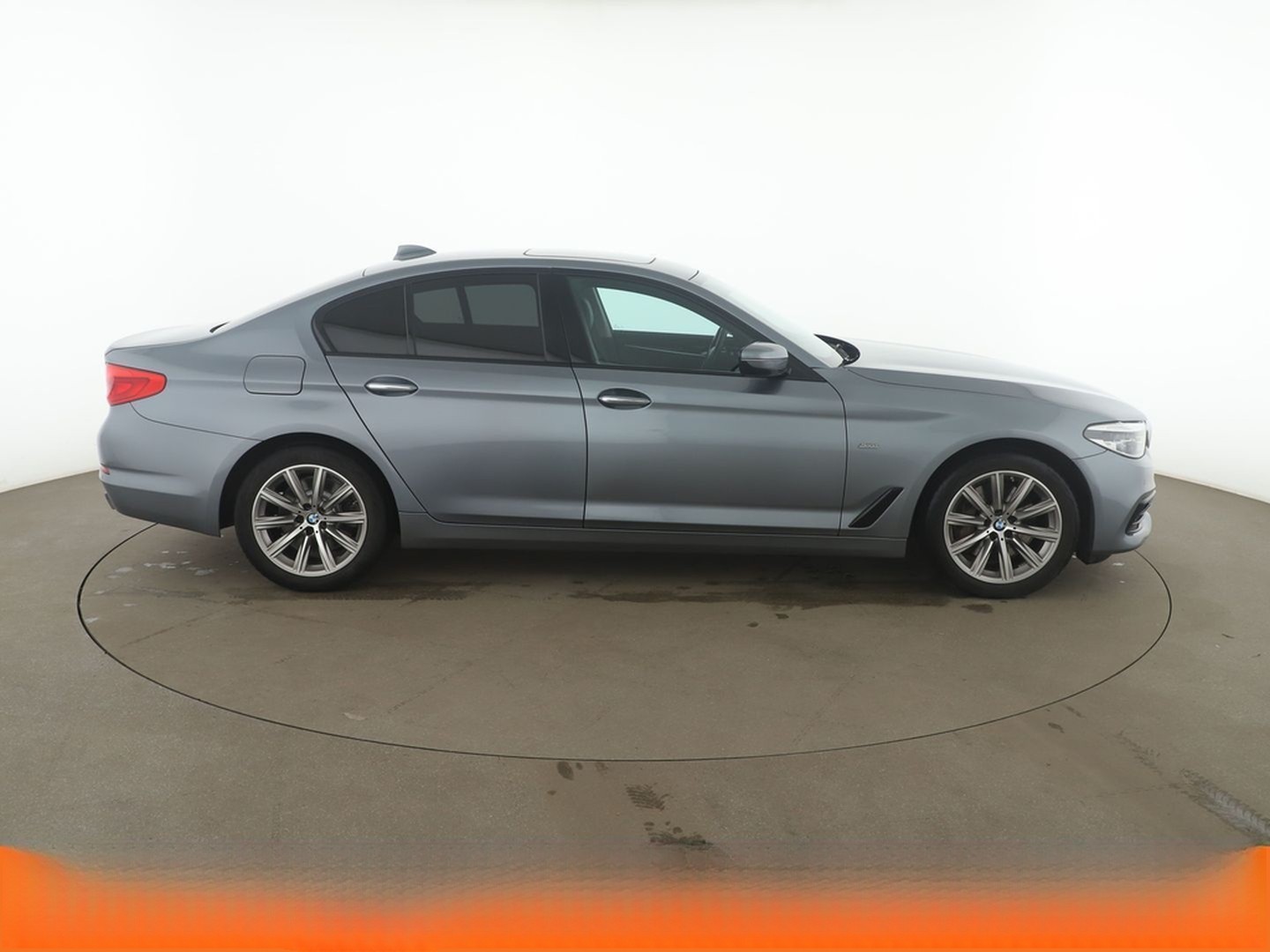 BMW 540i xDrive Sport Line Aut.*NAVI*LED*HUD*CAM* foto 7