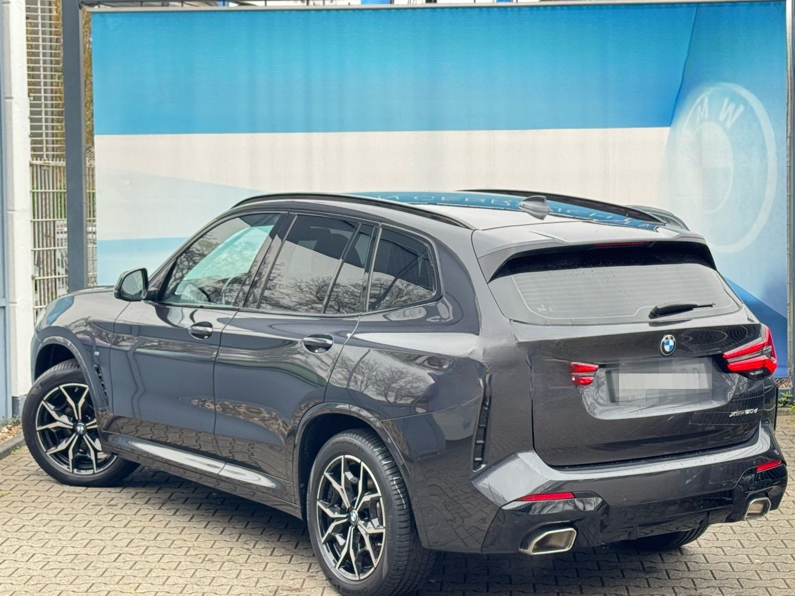 BMW X3 xDrive20d M Sport AHK LED RFK DA Ambiente foto 24