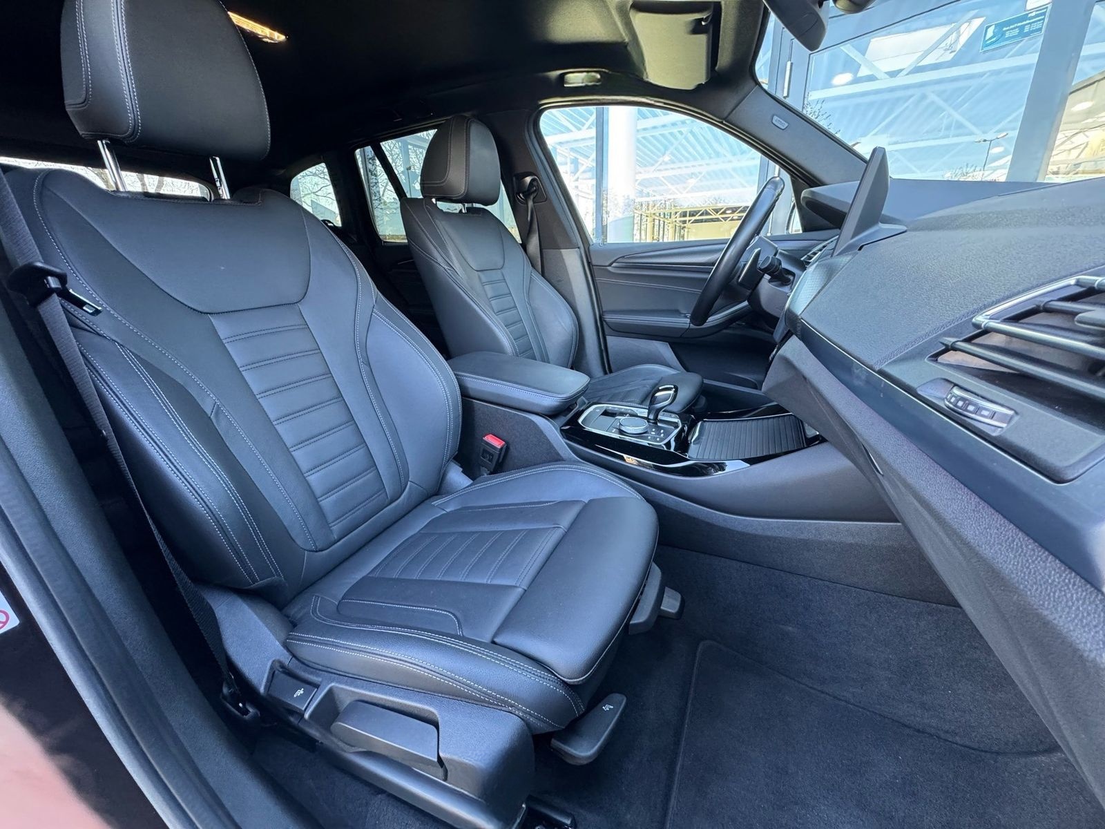 BMW X3 xDrive20d M Sport AHK LED RFK DA Ambiente foto 4