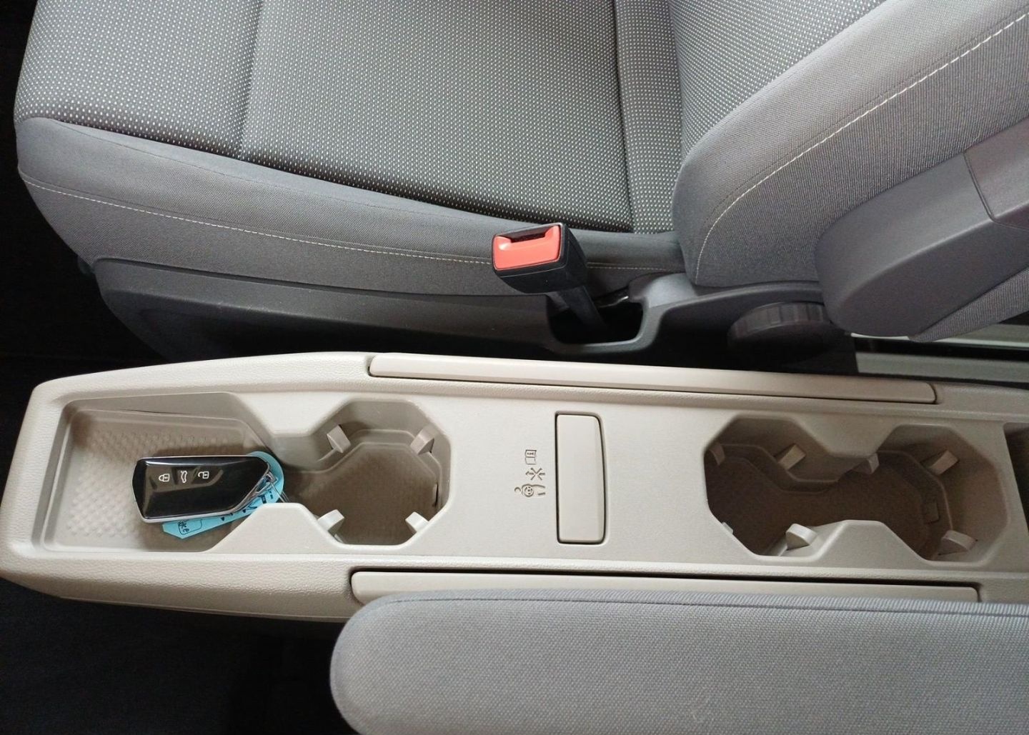 Volkswagen T7 Multivan 1.4 TSI eHybrid ''Life'' lang  AHK+P foto 20