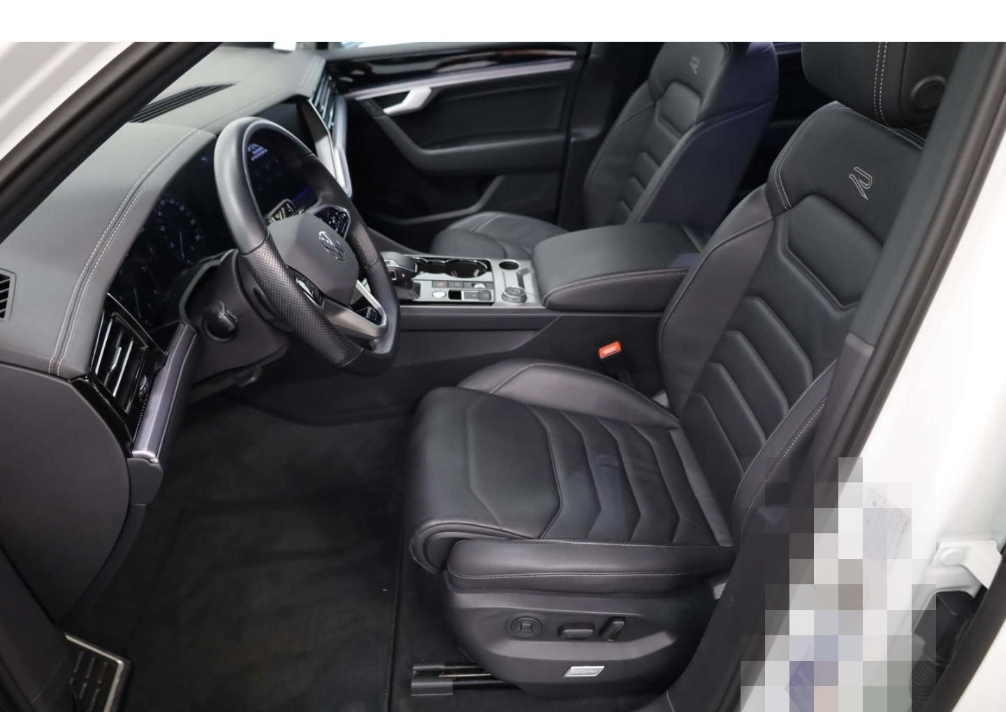 Volkswagen Touareg 3.0 TDI V6 4Motion R-Line DCP/NAV//LED foto 6