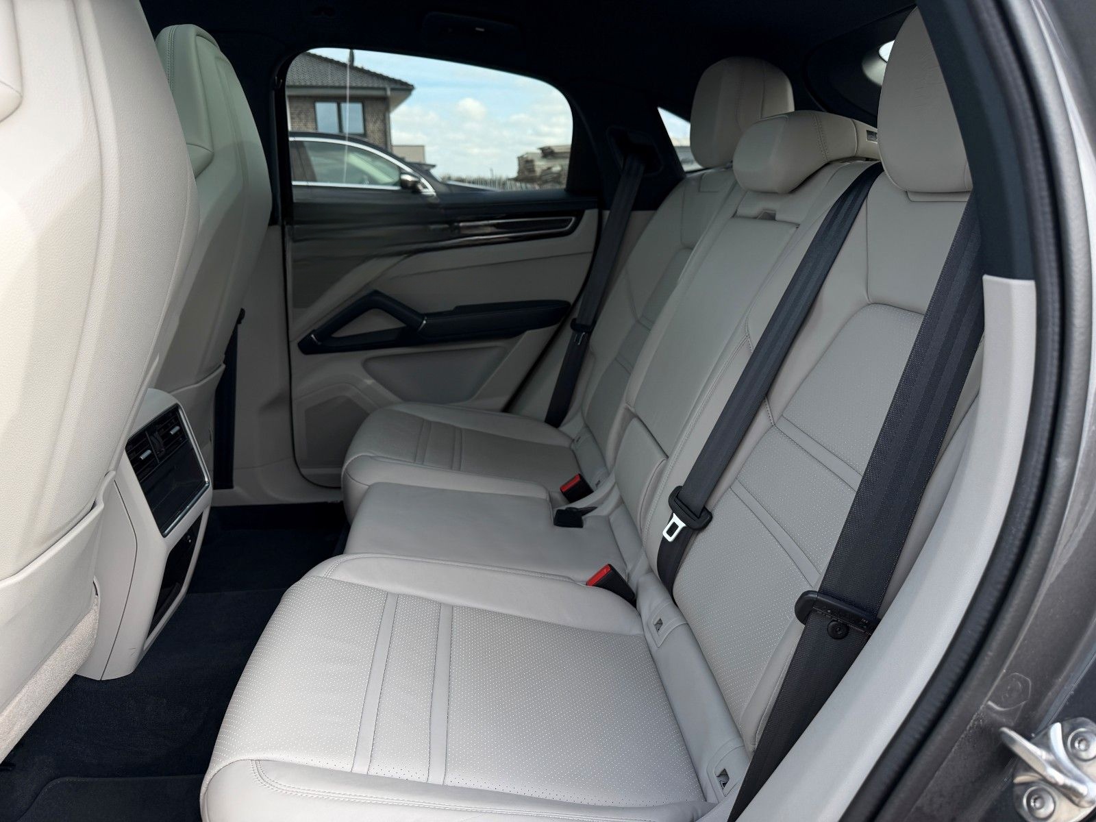 Porsche Cayenne Coupé 3.0 Platinum AWD Hybrid*Pano*HUD foto 11