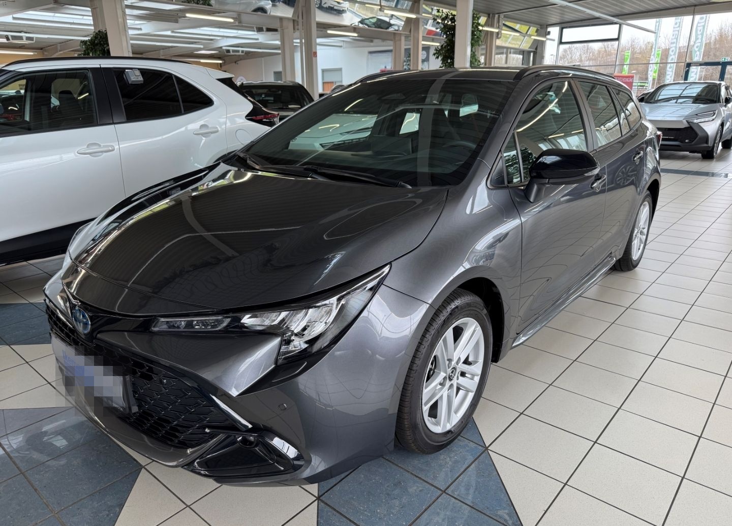 Toyota Corolla Touring Sports Hybrid Team DK Sitzheizun foto 1