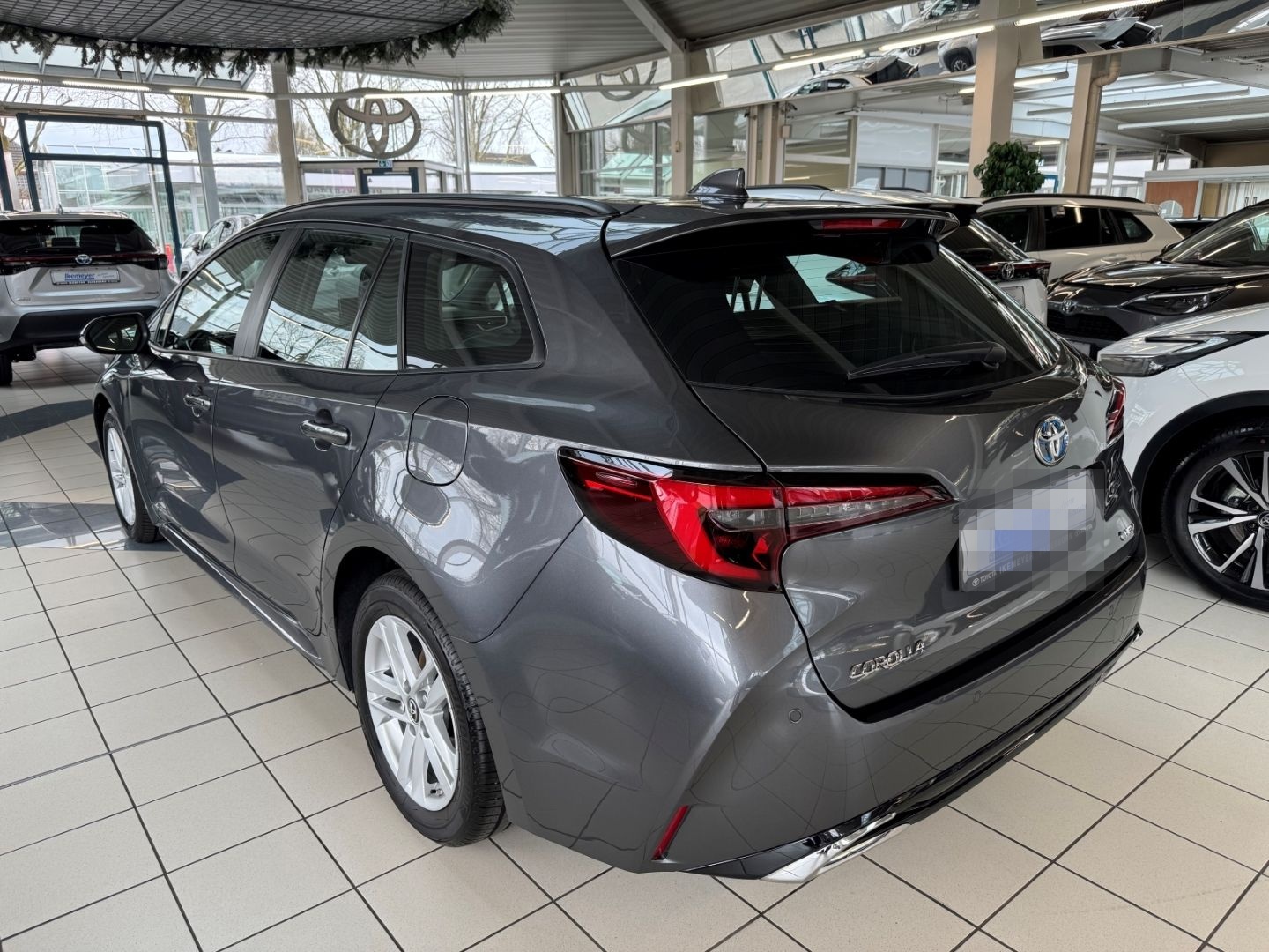 Toyota Corolla Touring Sports Hybrid Team DK Sitzheizun foto 4
