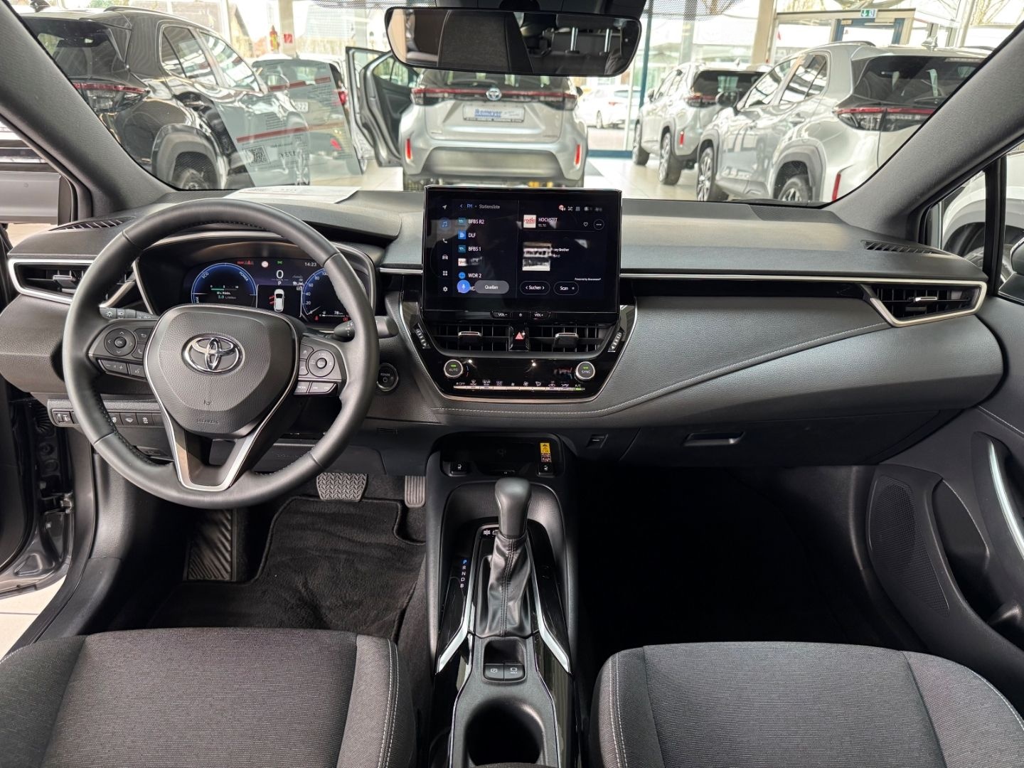 Toyota Corolla Touring Sports Hybrid Team DK Sitzheizun foto 9