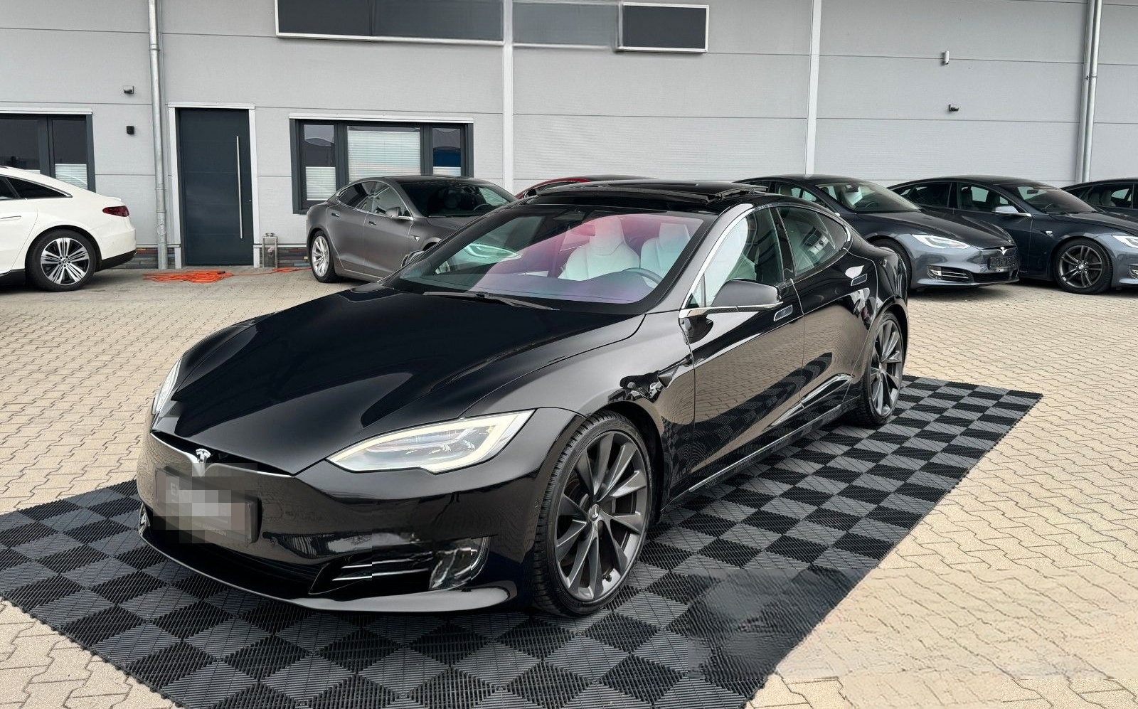 Tesla MODEL S75D | MCU2 | SUNROOF | FULL SELF DRIVE |