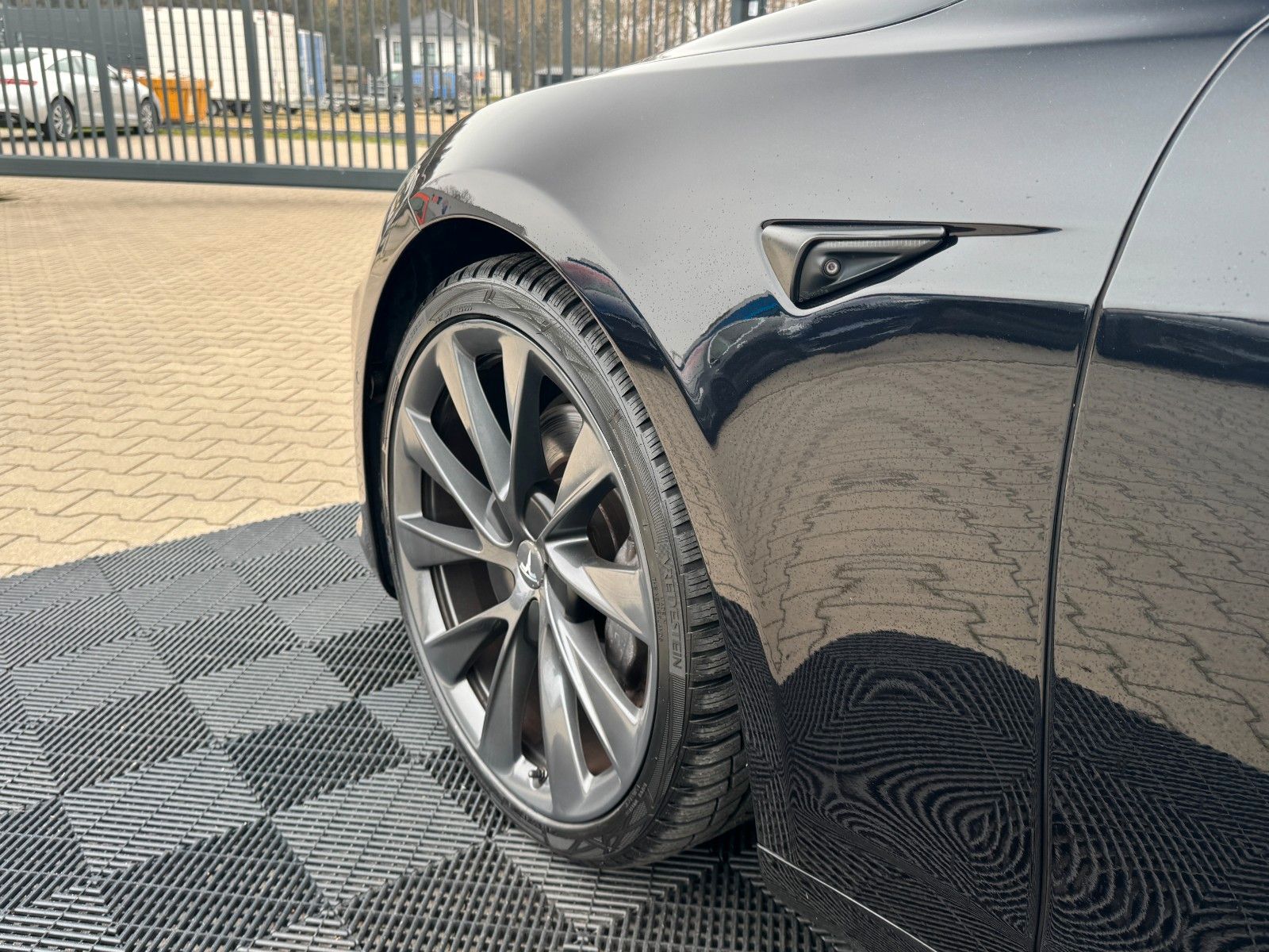 Tesla MODEL S75D | MCU2 | SUNROOF | FULL SELF DRIVE | foto 4
