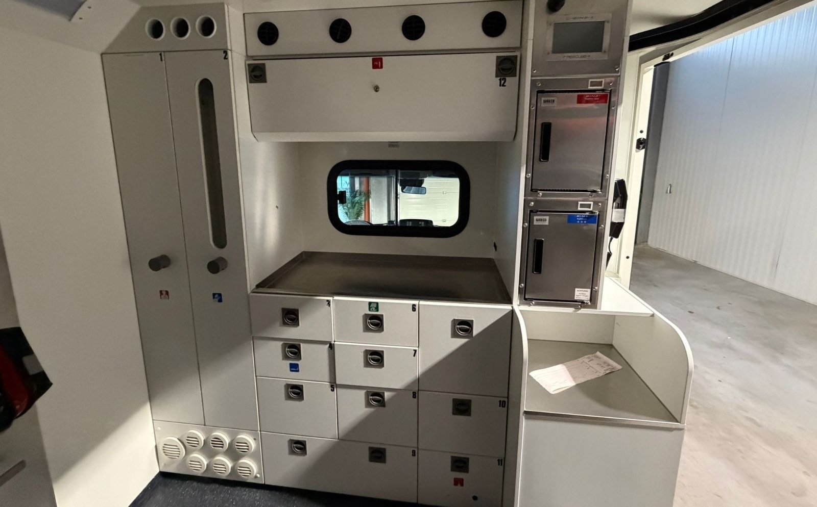 Mercedes-Benz Sprinter II 516 RTW/KTW KOFFER*RETTUNGSFAHRZEUG* foto 15