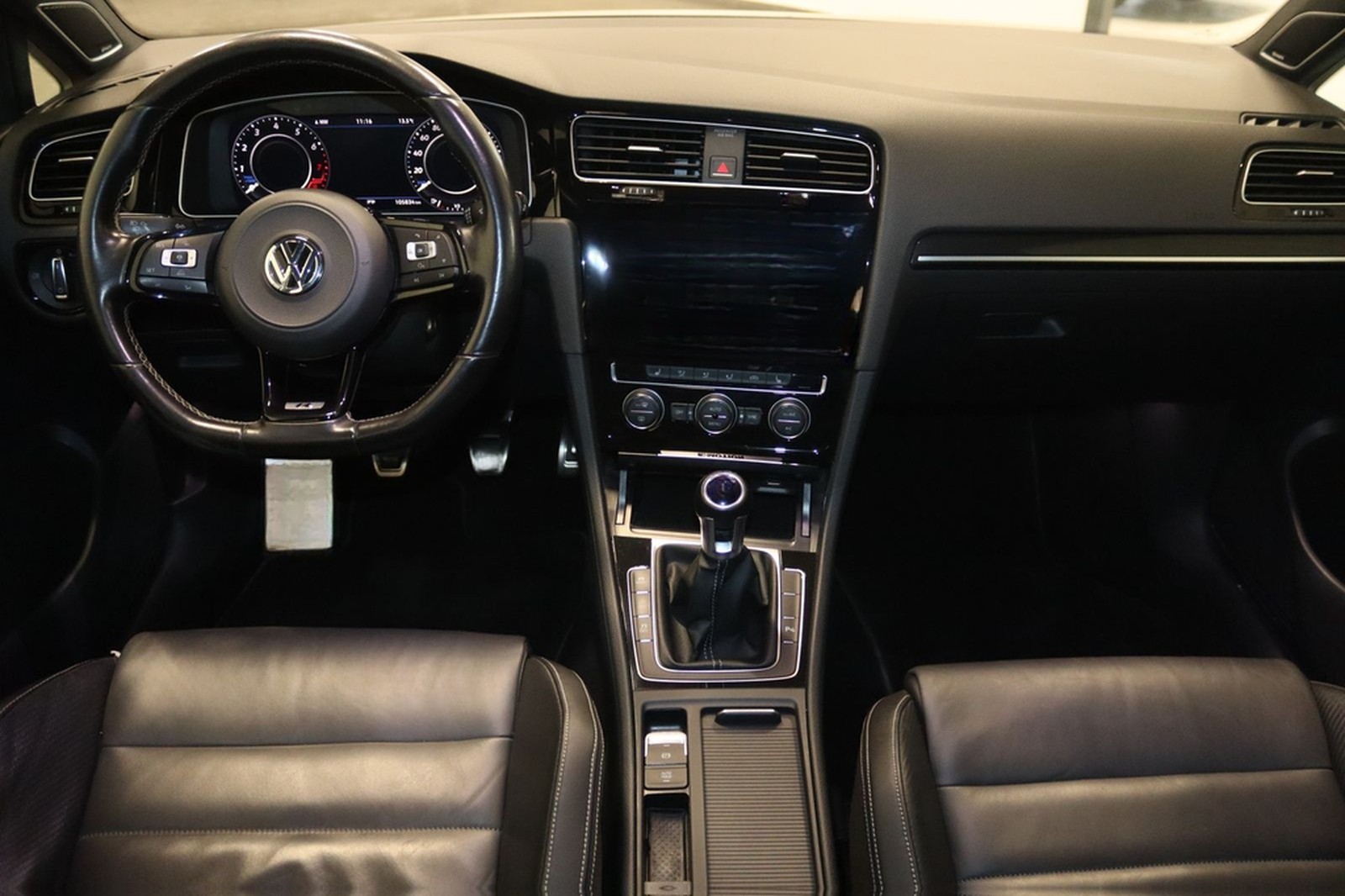 Volkswagen Golf R Limo 4Motion-NAV-LED-VIRTUAL-DYNAUDIO-ACC foto 16