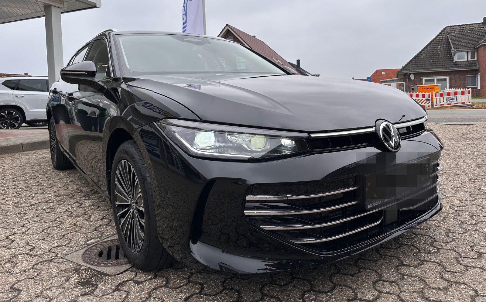 Volkswagen Passat Variant 2.0 TDI Elegance Matrix/AHK/Navi foto 9