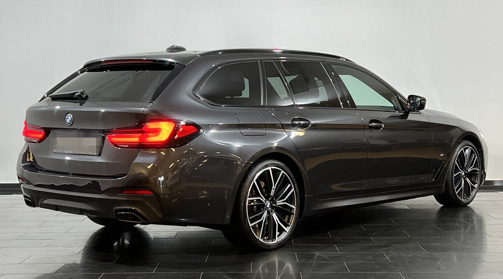 BMW 530 d xDrive M-Sport*Memory*H-Up*LED*H&K*Pano* foto 6