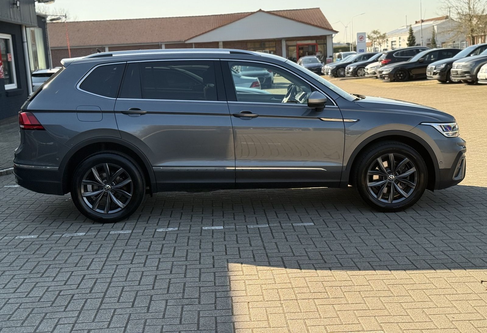 Volkswagen Tiguan Allspace 4-M,HUD,R-Kam,Side,AHK,Winter foto 5