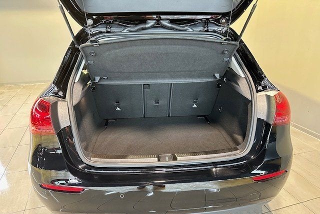 Mercedes-Benz A 180 d Advanced 8-DCT/MBUX/LED/SHZ/Kamera/DAB+ foto 3