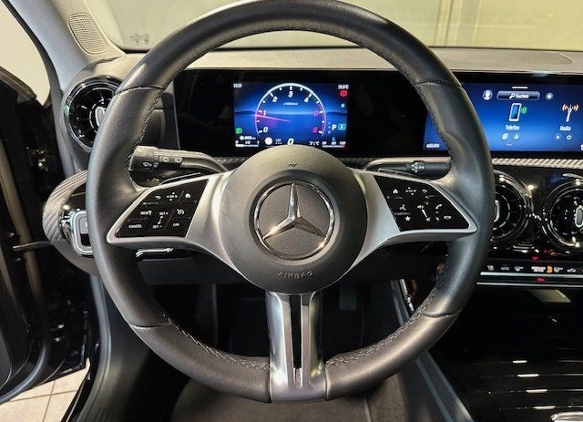 Mercedes-Benz A 180 d Advanced 8-DCT/MBUX/LED/SHZ/Kamera/DAB+ foto 5