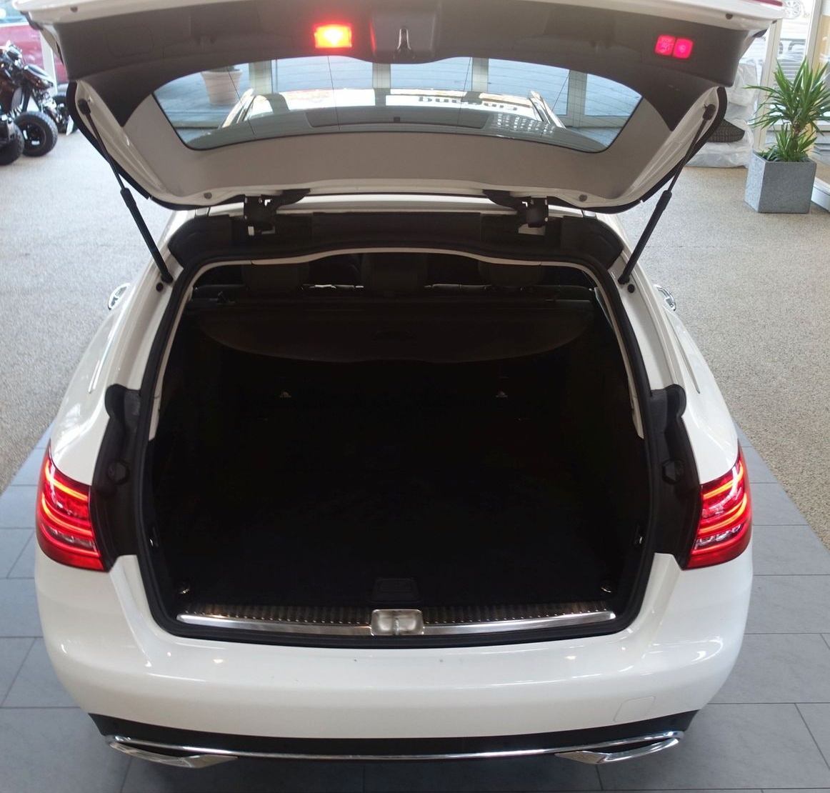 Mercedes-Benz C 220 C T-Modell C 220 T d 4Matic foto 17