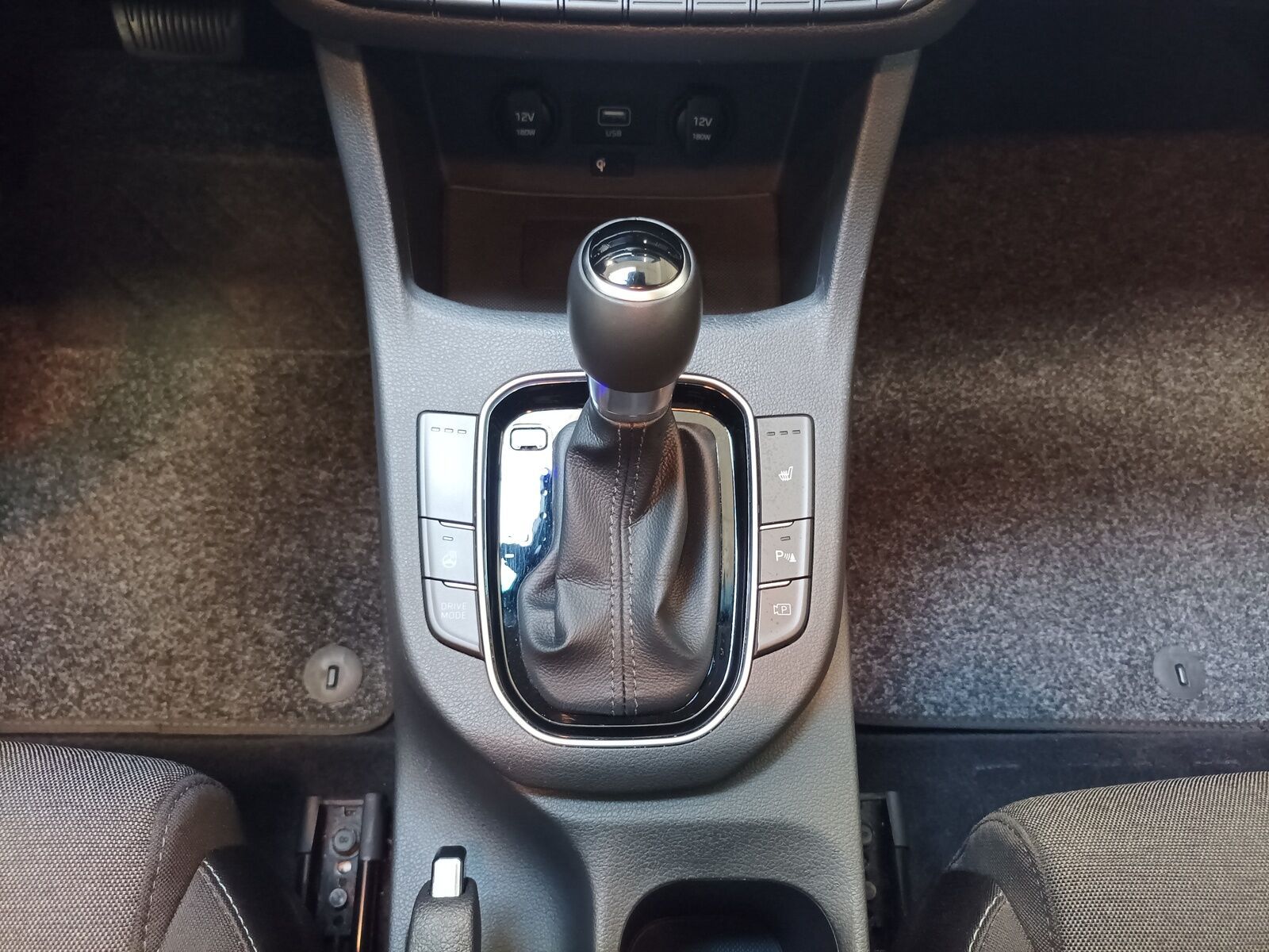 Hyundai i30 1.5 T-GDI Navi|CAM|Lenkrhzg.|Tempomat foto 12