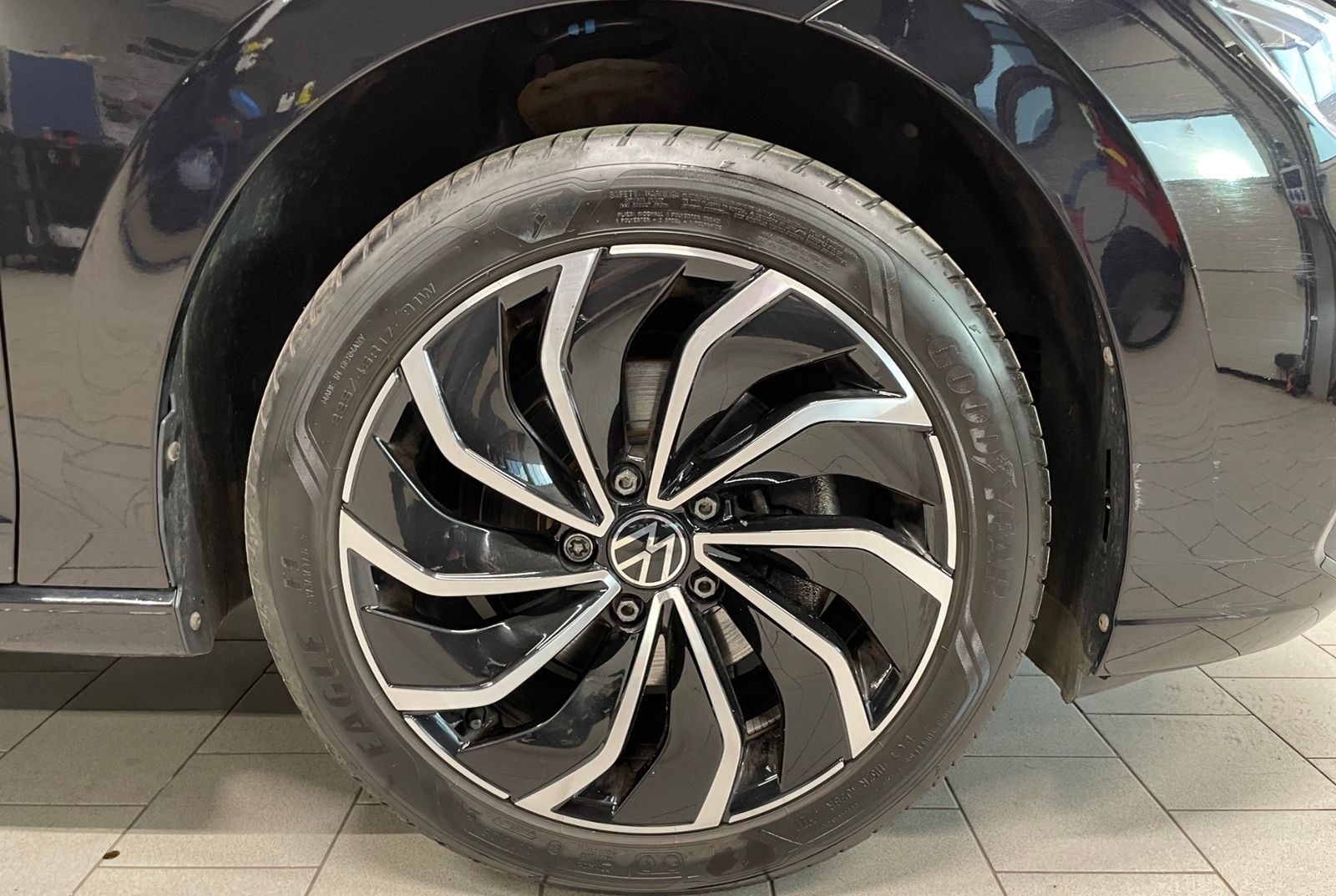 Volkswagen Golf VIII Variant Life 1.0 eTSI DSG RFK NAVI TRA foto 11