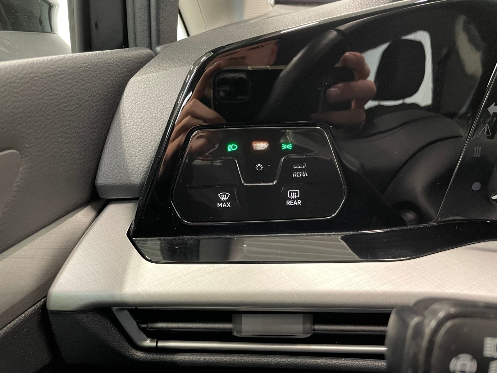 Volkswagen Golf VIII Variant Life 1.0 eTSI DSG RFK NAVI TRA foto 25