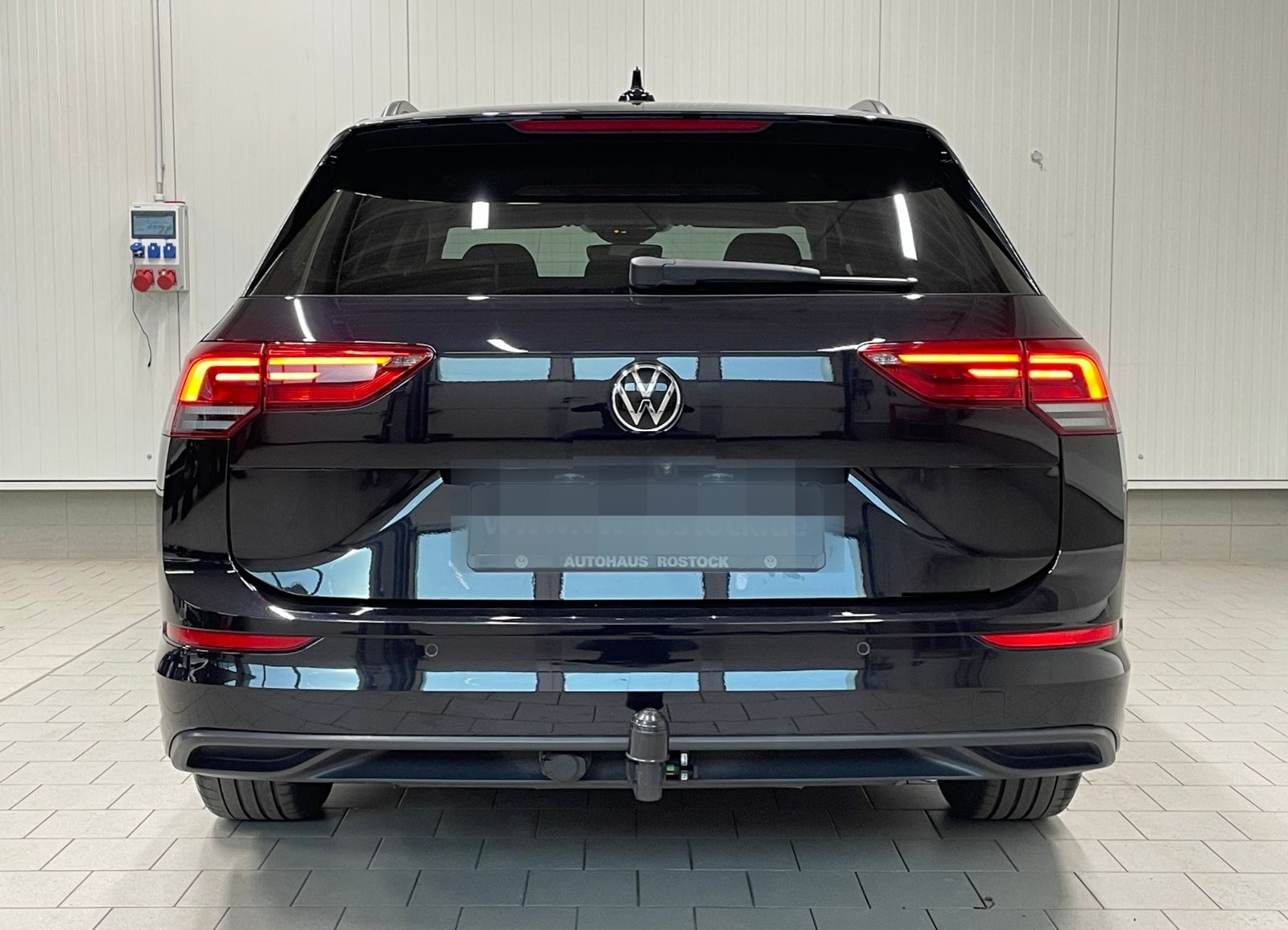 Volkswagen Golf VIII Variant Life 1.0 eTSI DSG RFK NAVI TRA foto 7