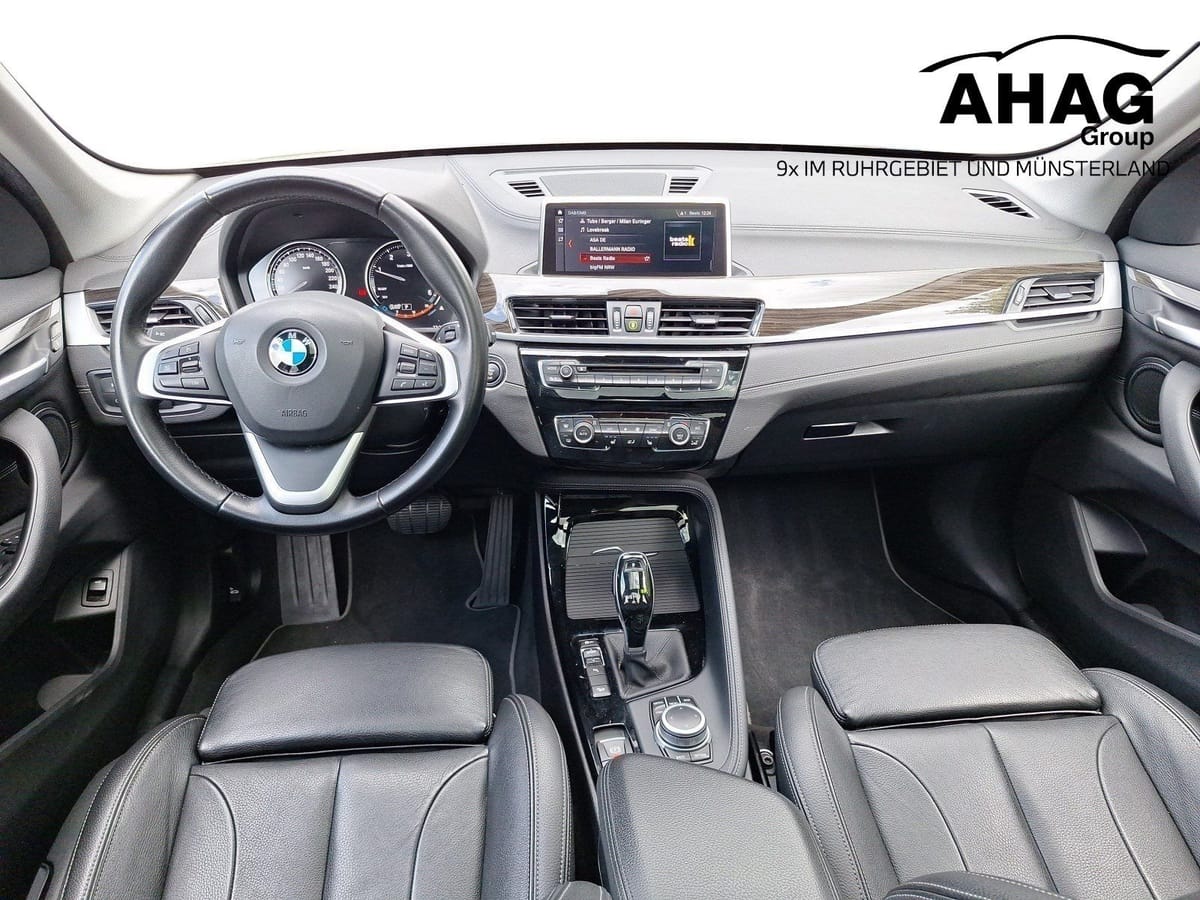 BMW X1 xDrive18d A Sport Line foto 9