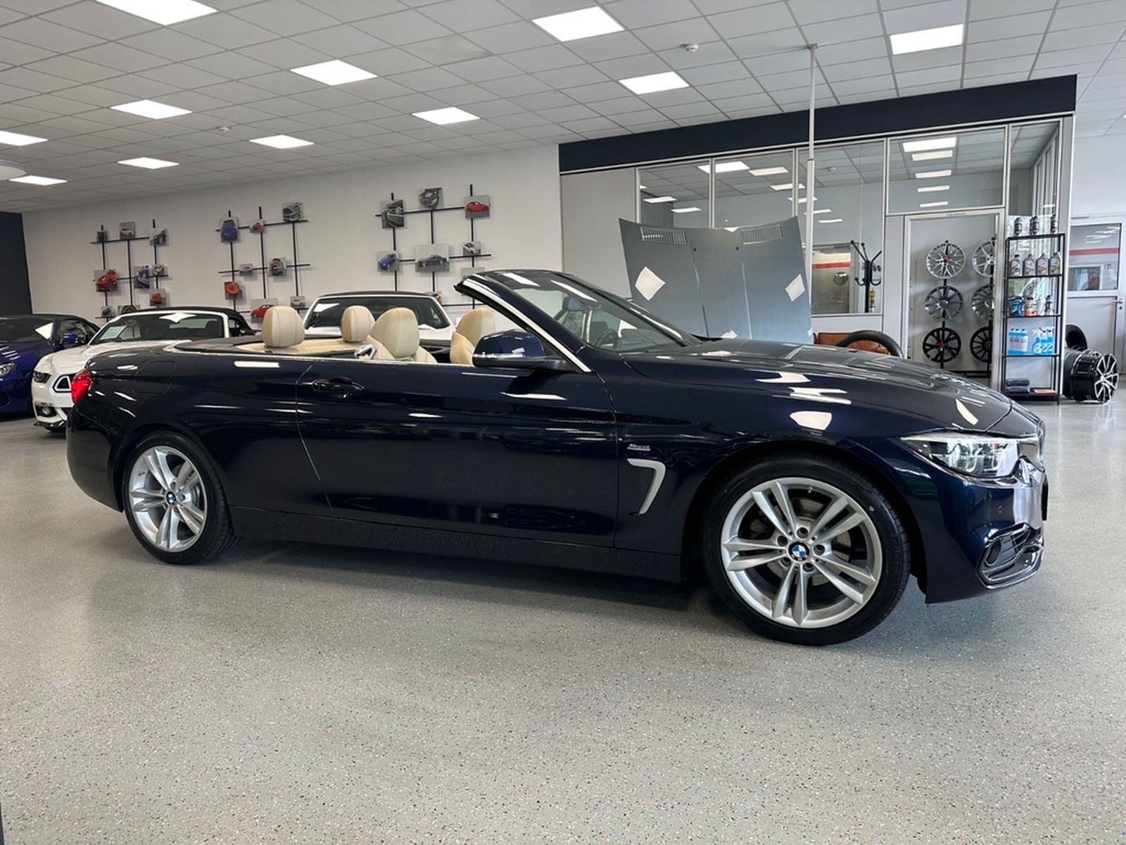 BMW 420i Cabrio Sport Line|DrivingA|Nackenh|BMW Serv foto 7