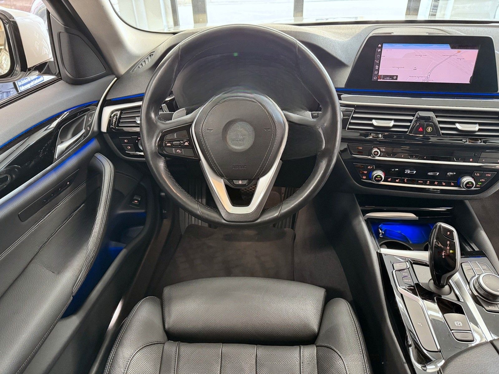 BMW 520 d xDrive Touring Sport Line LEDER KOMFORTSIT foto 24