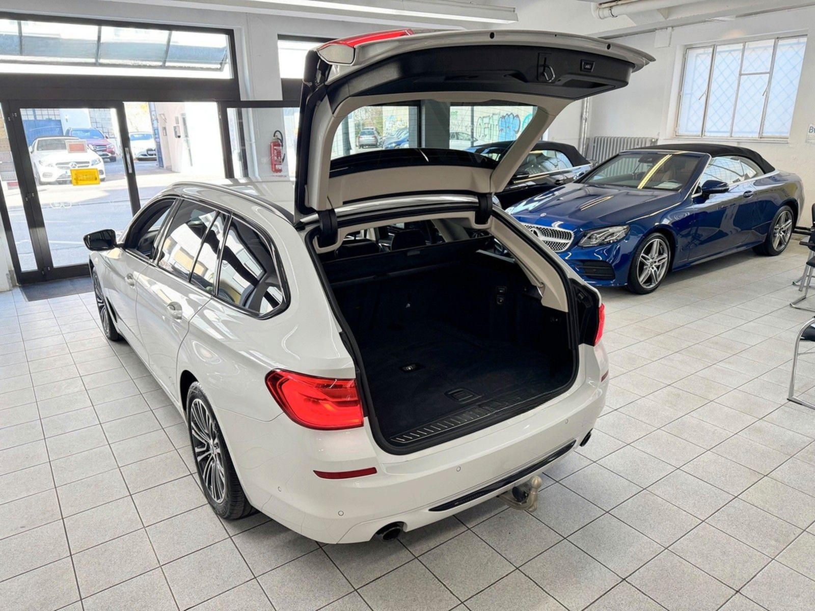 BMW 520 d xDrive Touring Sport Line LEDER KOMFORTSIT foto 30