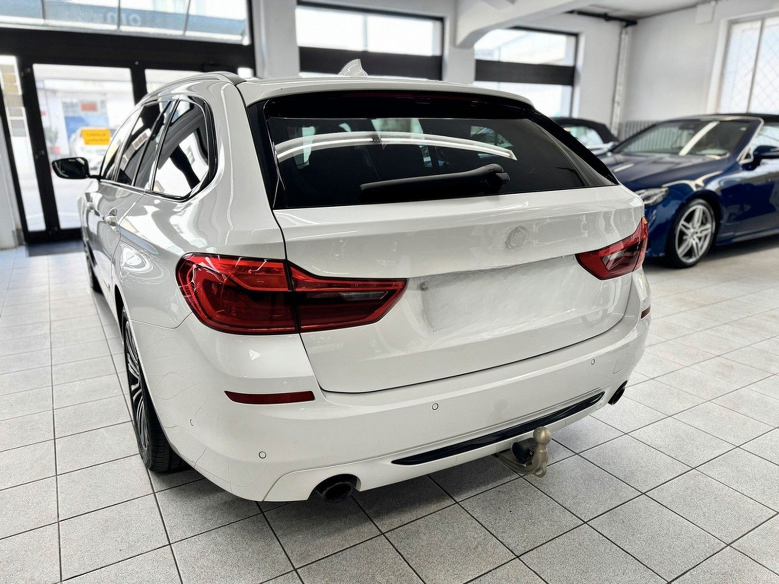 BMW 520 d xDrive Touring Sport Line LEDER KOMFORTSIT foto 8